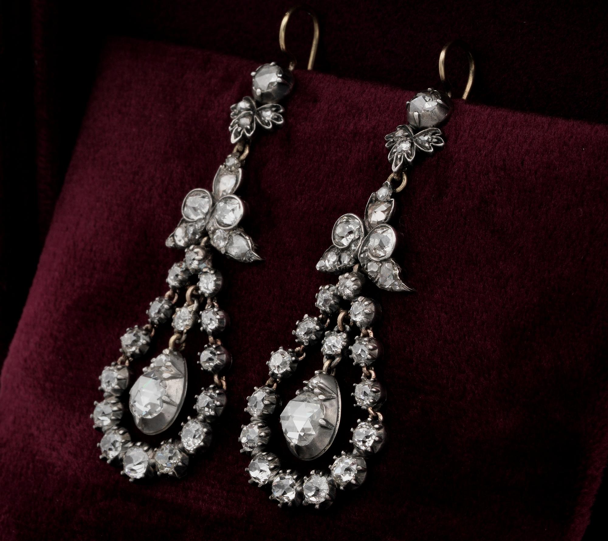 Boucles d'oreilles pendantes géorgiennes en diamant de 5,50 CT Pour femmes en vente