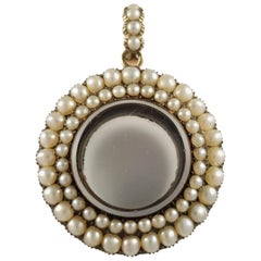 Georgian 9 Karat Gold and Split Pearl Glazed Memorial Pendant Locket