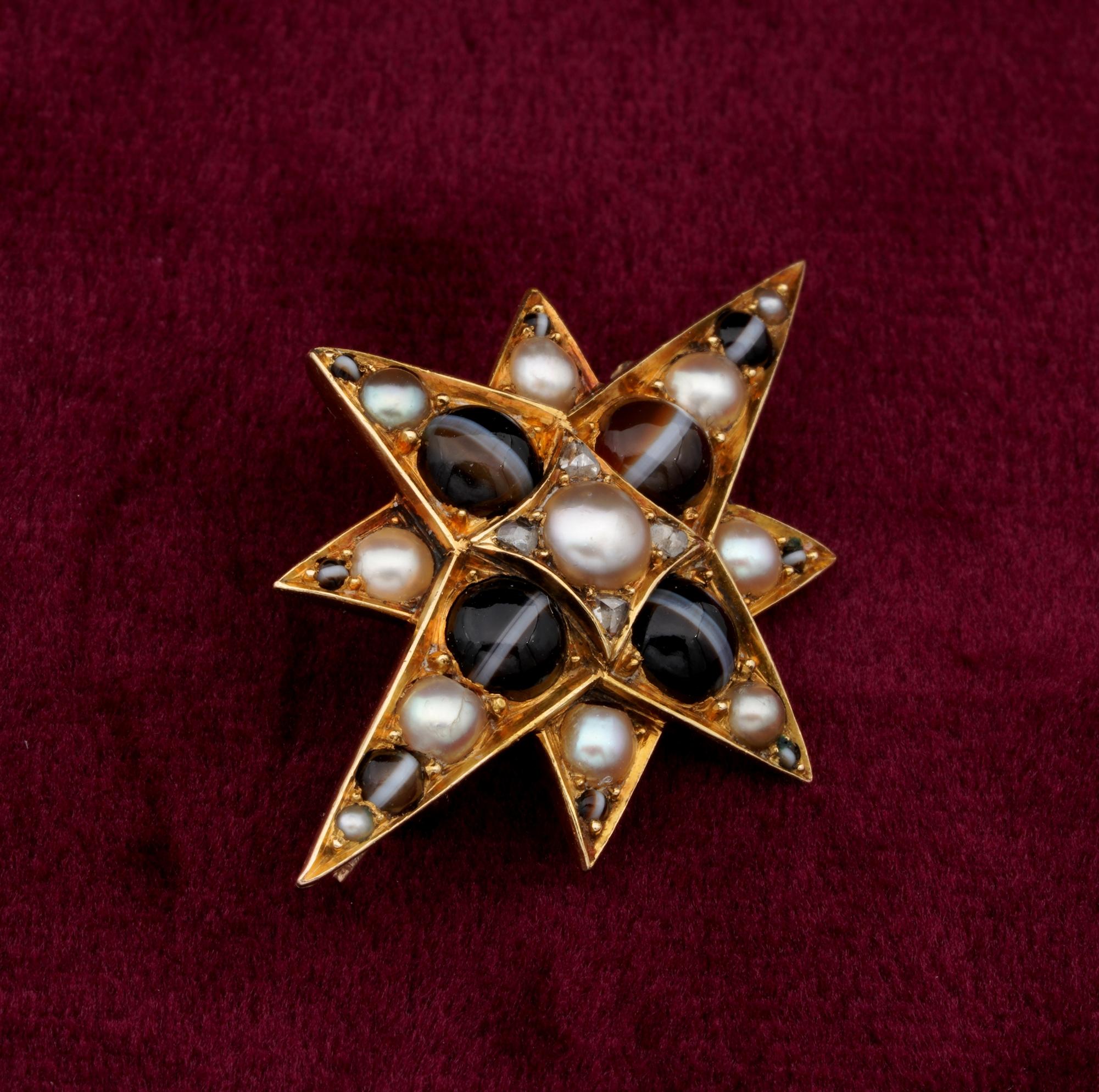 Women's or Men's Georgian Agate Natural Pearl Rare 18 Karat Celestial Brooch For Sale