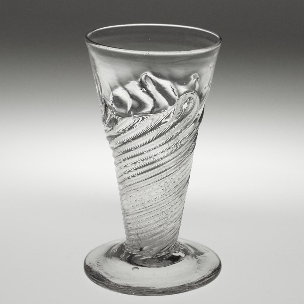 Georgianisches Ale-Glas mit geflammter Formgebung, um 1720 im Zustand „Gut“ im Angebot in Tunbridge Wells, GB