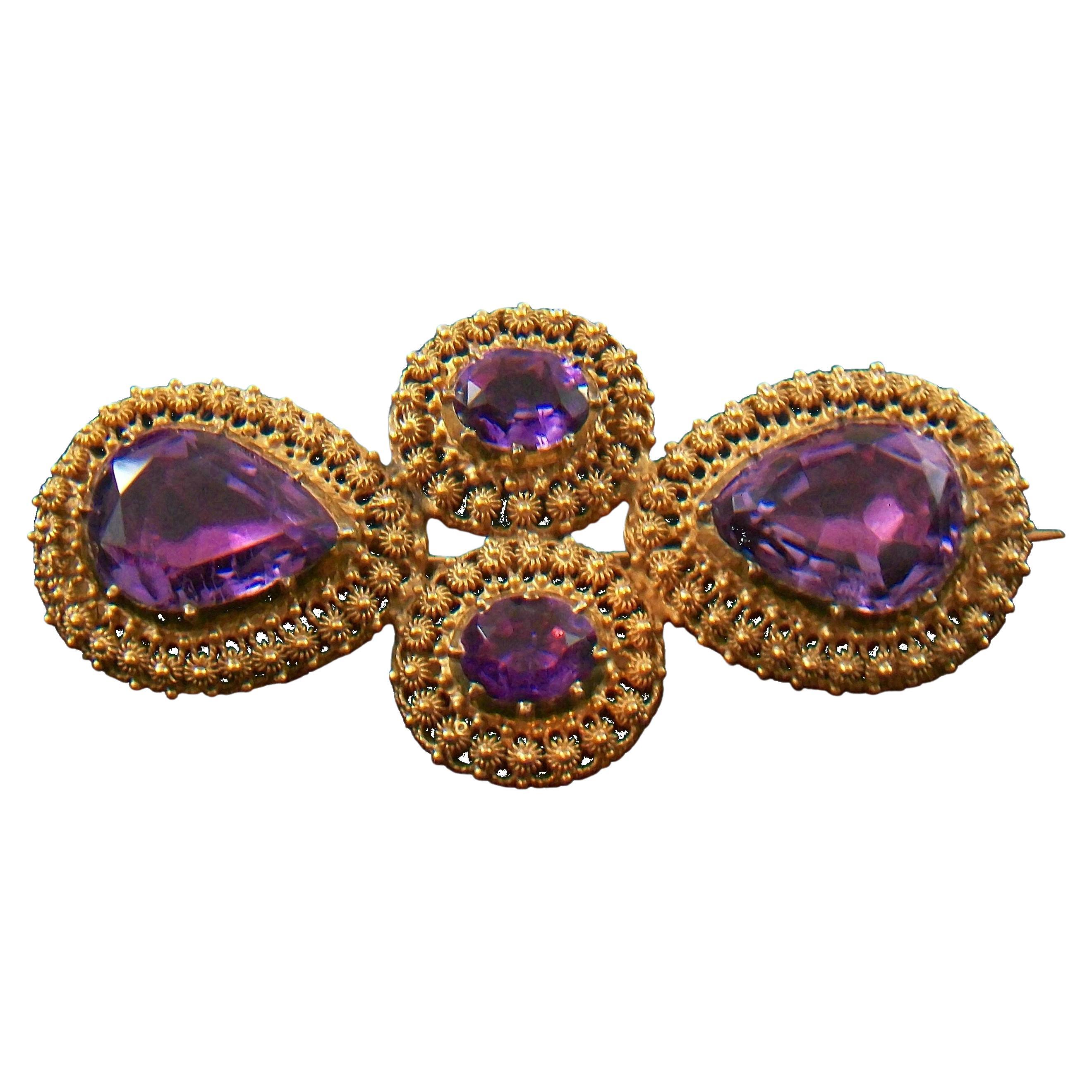 Georgian Amethyst & 18K Yellow Gold Cannetille Brooch - France - Circa 1820 For Sale