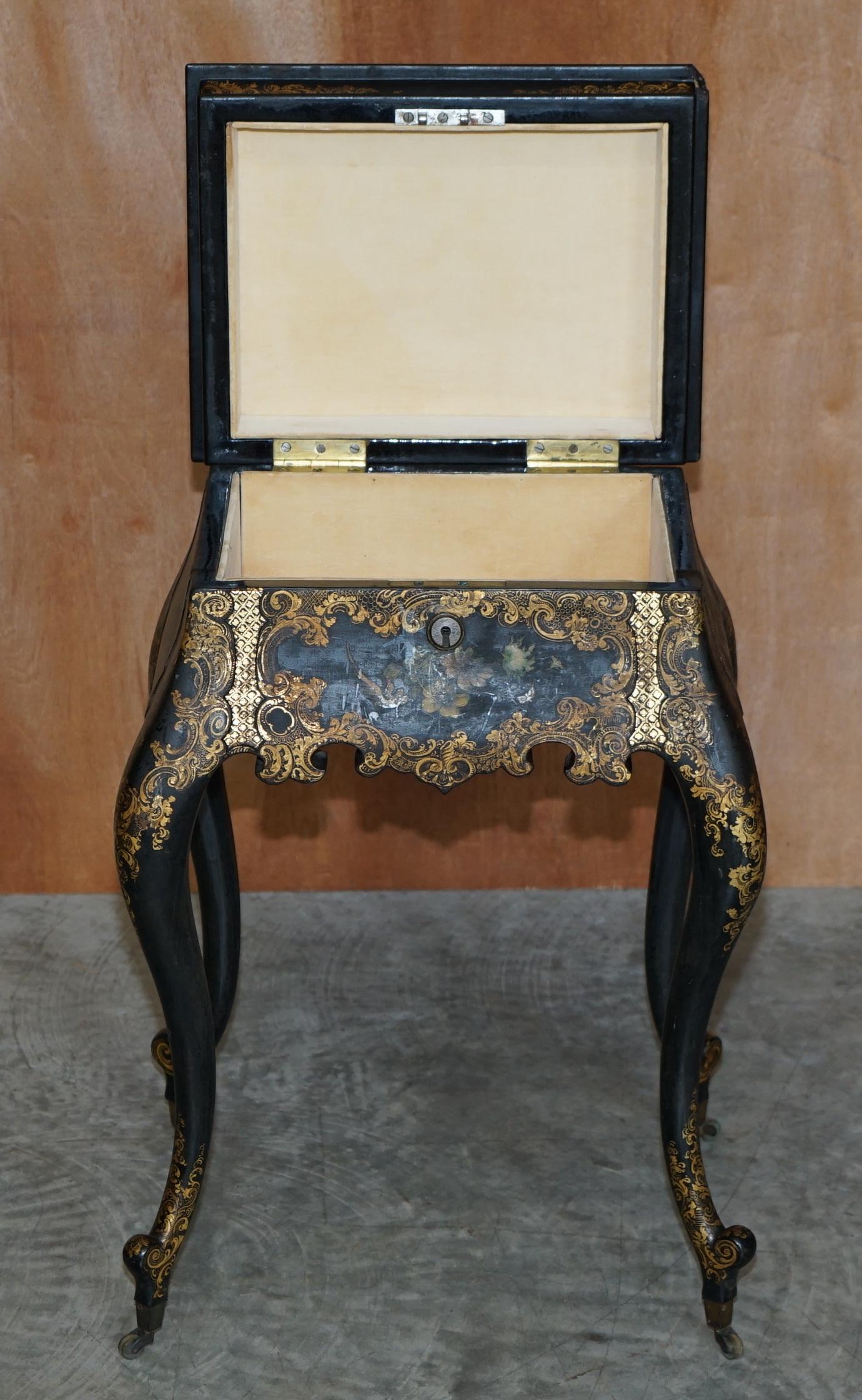 Georgian Antique circa 1800 George III Chinese Lacquer & Gold Gilt Work Table For Sale 11