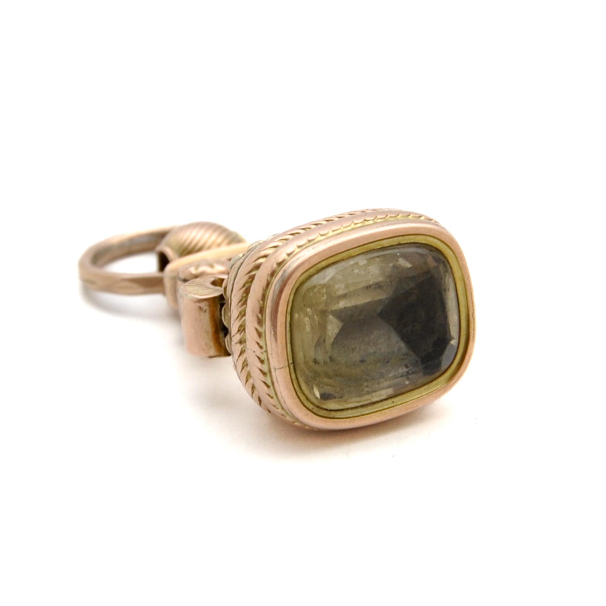 Charme georgiano in oro antico e pietra citrina con anello divisorio in vendita 3