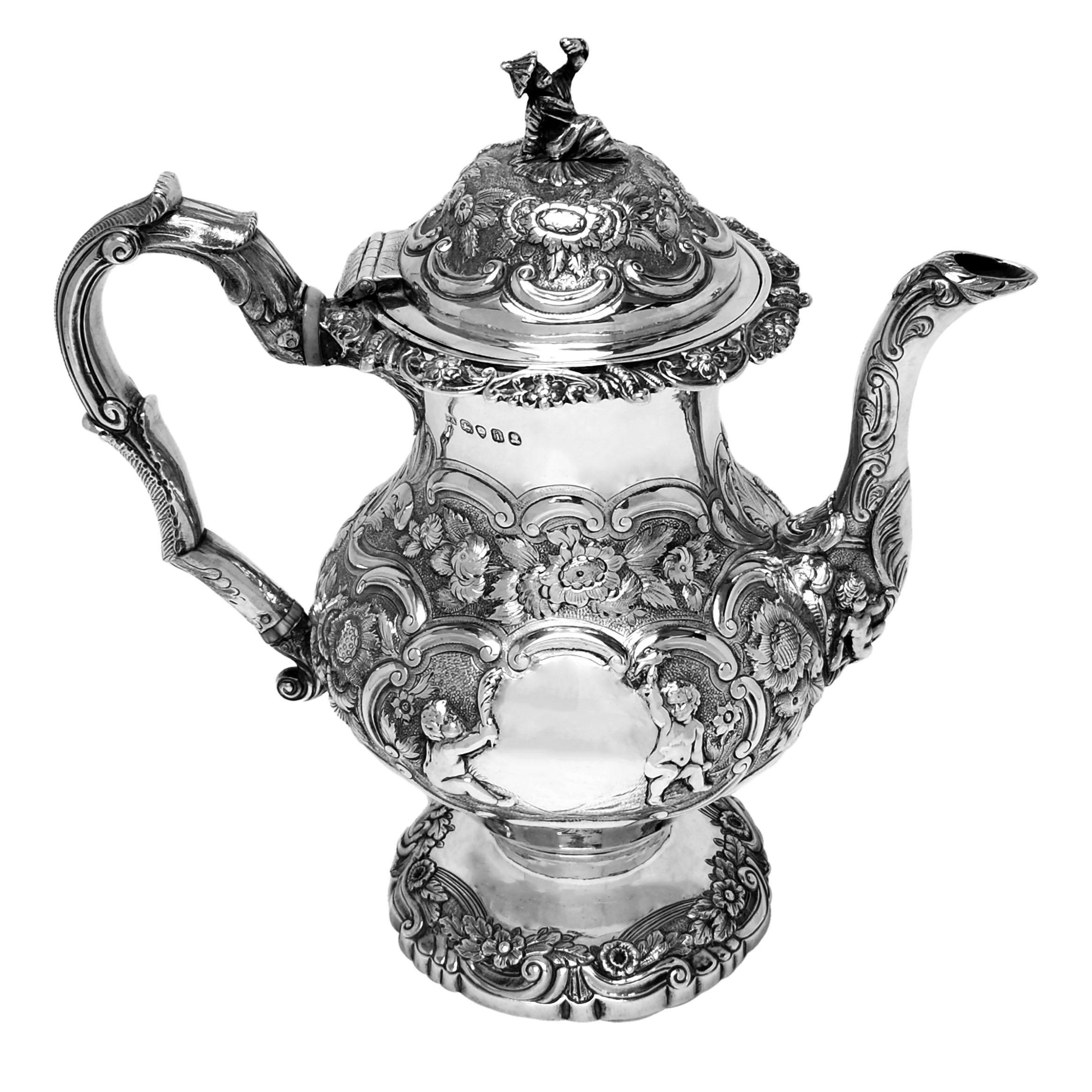 English Georgian Antique Silver 4 Piece Tea & Coffee Set 1824 Teapot Coffee Pot For Sale