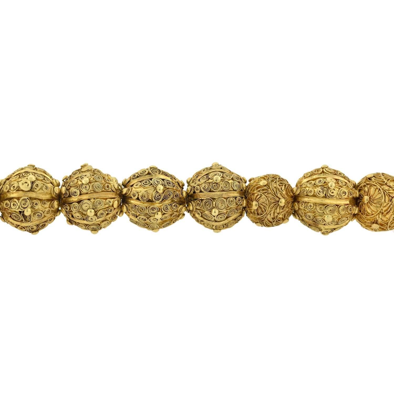 Georgianische hochkarätige, handgeschmiedete, verschnörkelte Perlenkette aus Draht im Angebot 1