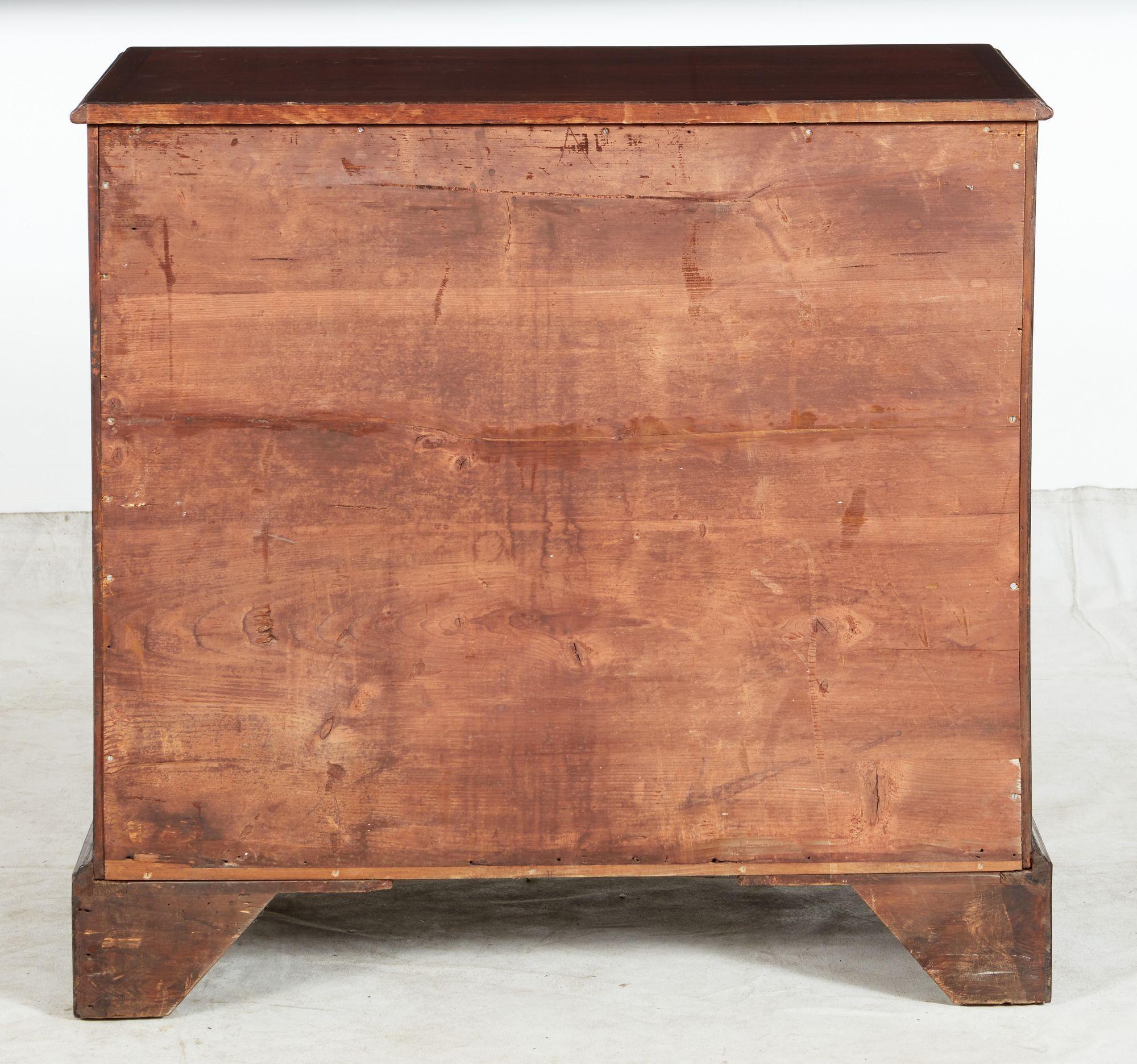 Georgianische Bachelor's Chest im Angebot 1