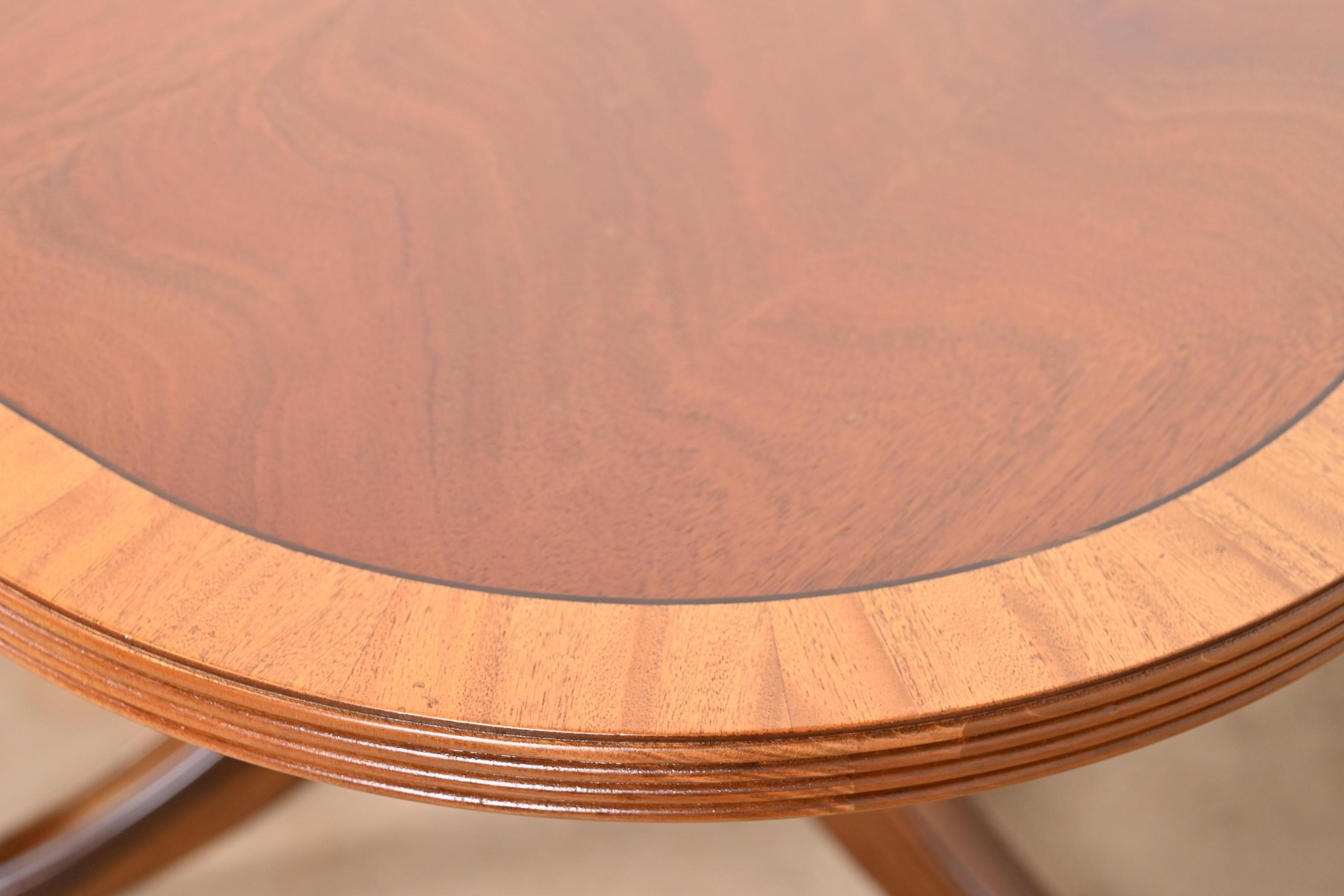 Georgian Banded Flame Mahogany Double Pedestal Dining Table, Newly Refinished 4