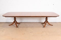 Georgian Banded Flame Mahogany Double Pedestal Extension Dining Table