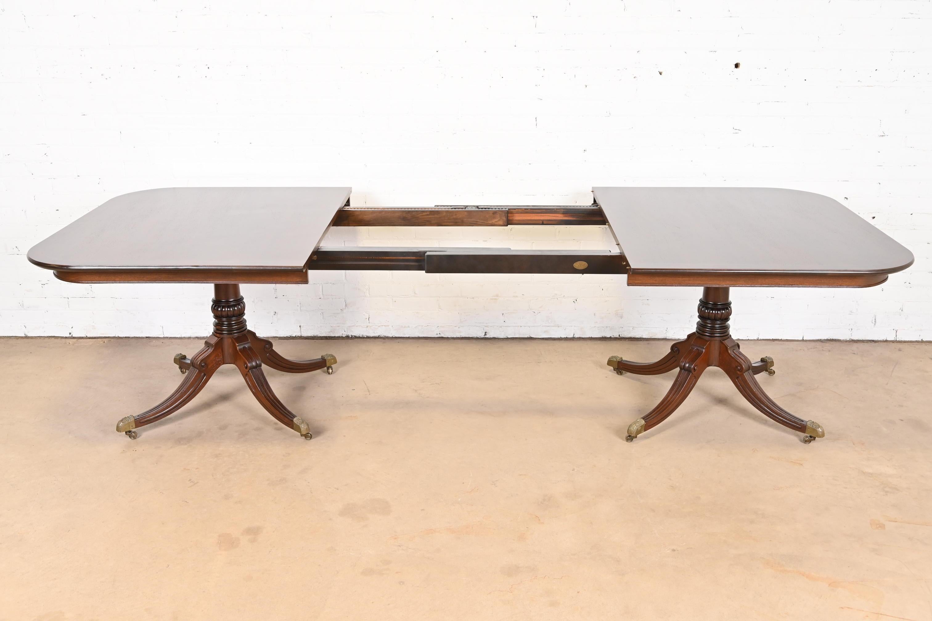 Georgian Banded Mahogany Double Pedestal Dining Table, Newly Refinished For Sale 5