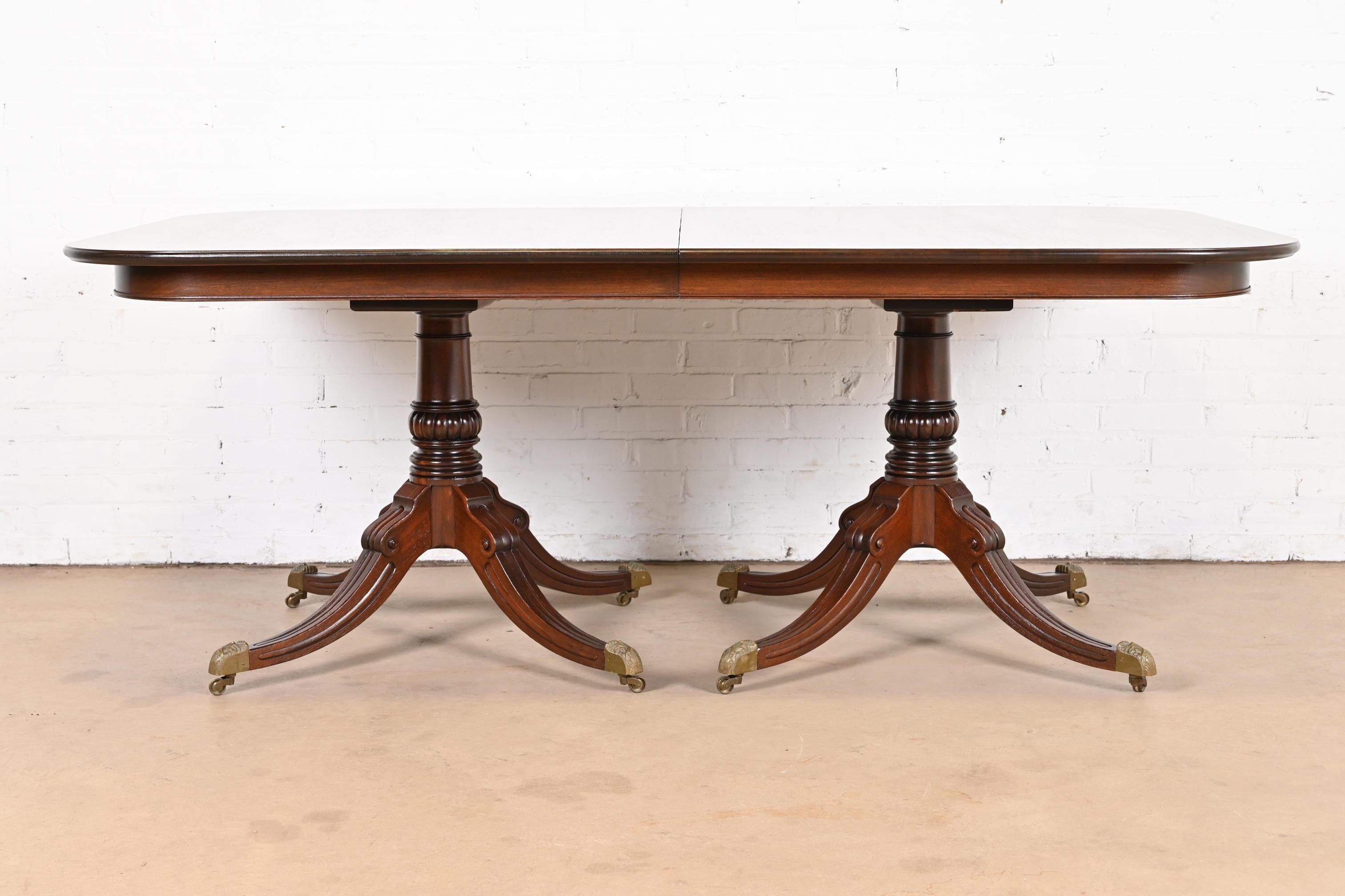 Georgian Banded Mahogany Double Pedestal Dining Table, Newly Refinished For Sale 7