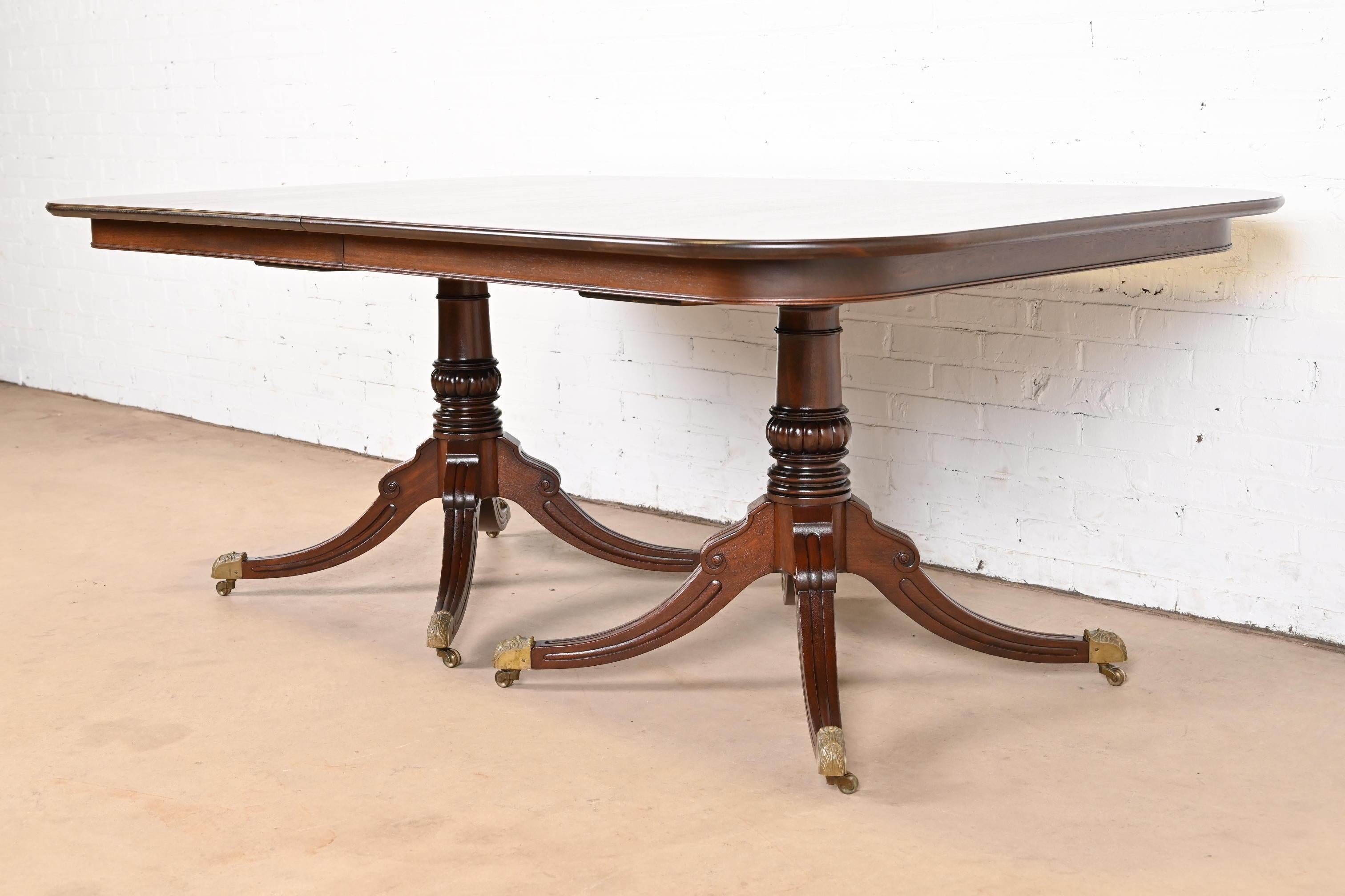 Georgian Banded Mahogany Double Pedestal Dining Table, Newly Refinished For Sale 9