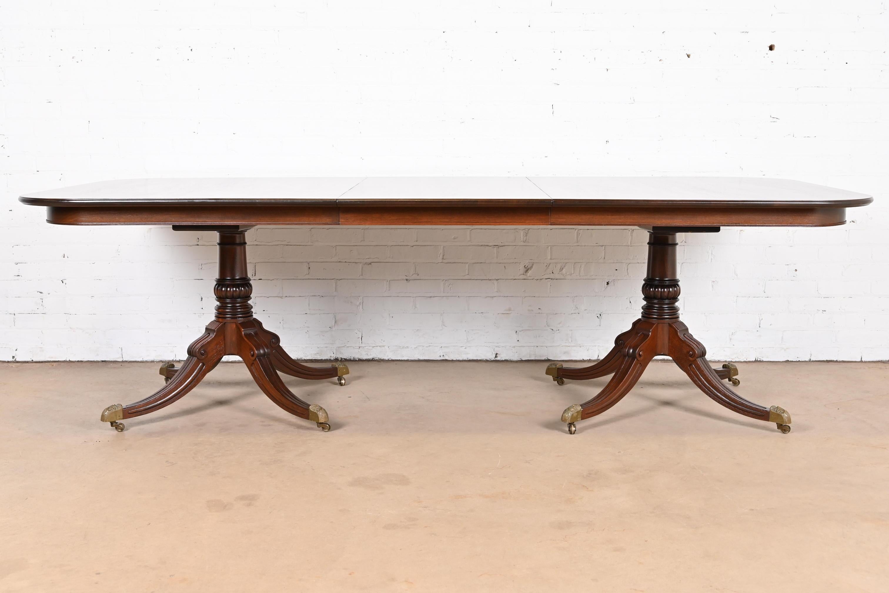American Georgian Banded Mahogany Double Pedestal Dining Table, Newly Refinished For Sale