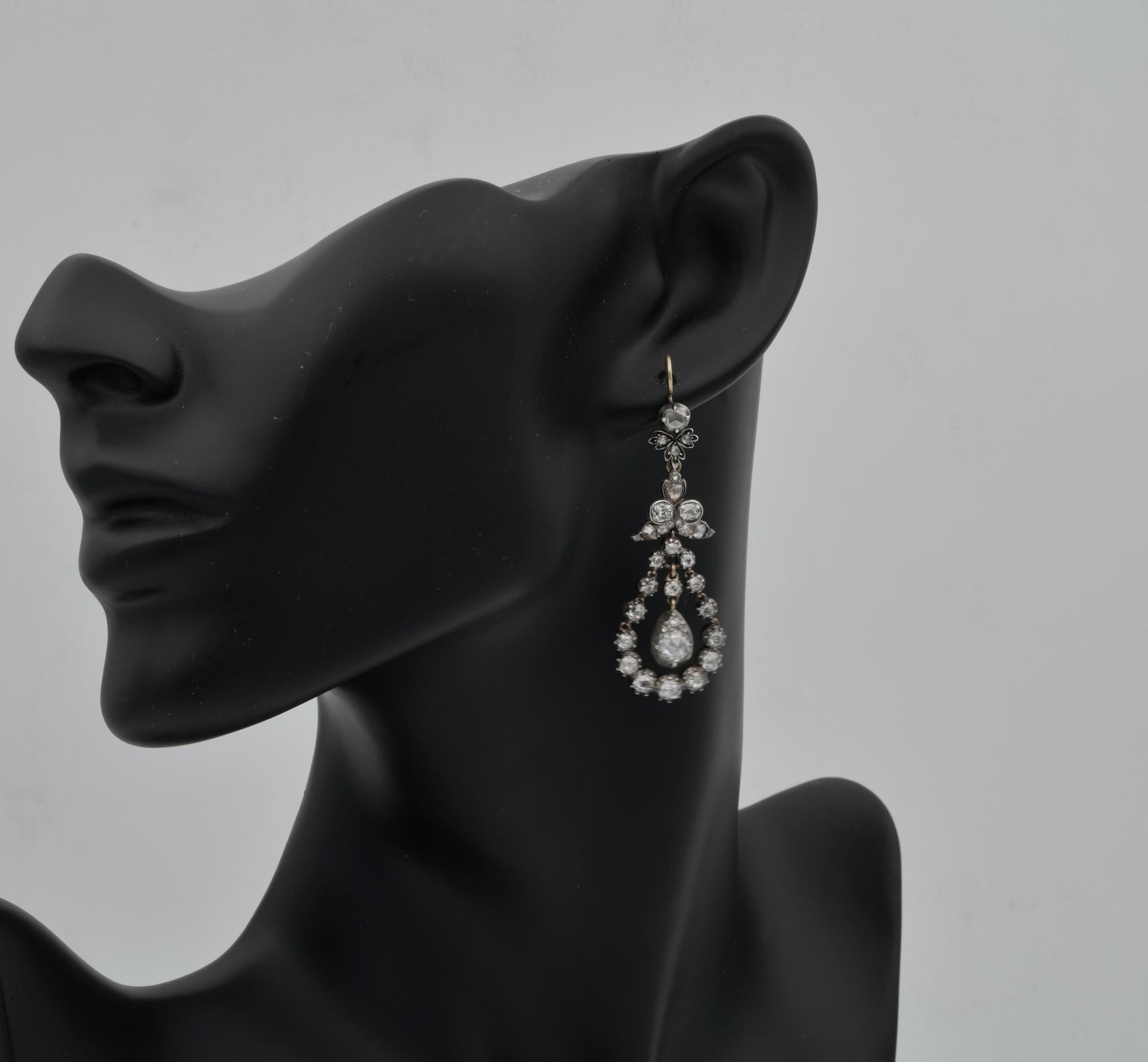 Georgian Beautiful 5.50 Carat Diamond Drop Earrings For Sale 3