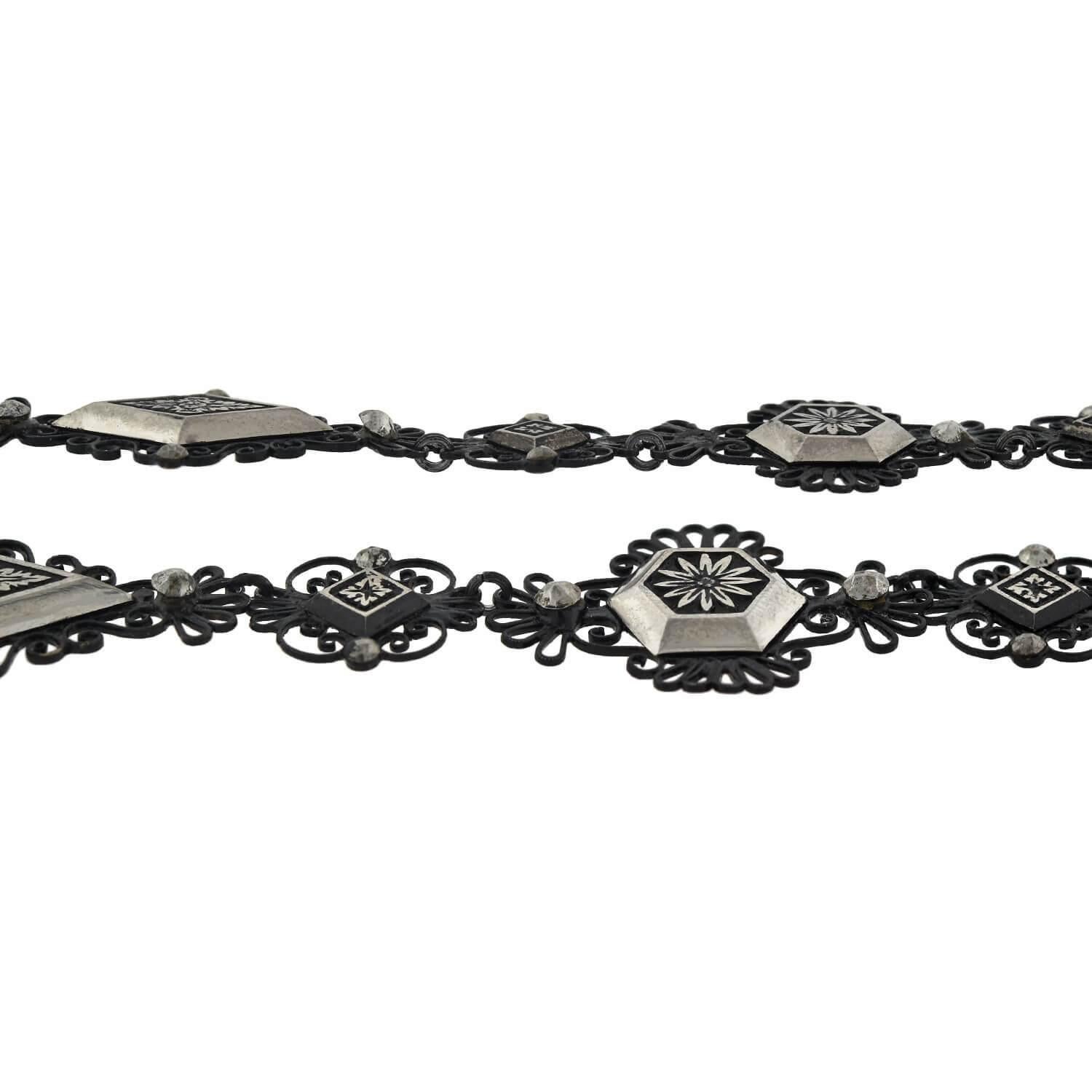 Georgianisches Berliner Eisen und gespiegelter geschliffener Stahl Halskette und Ohrring Set im Angebot 3