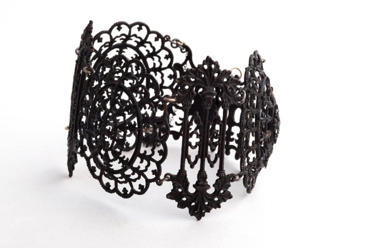 Georgian Berlin Iron Button Bracelet Gothic Design In Excellent Condition For Sale In Stamford, CT