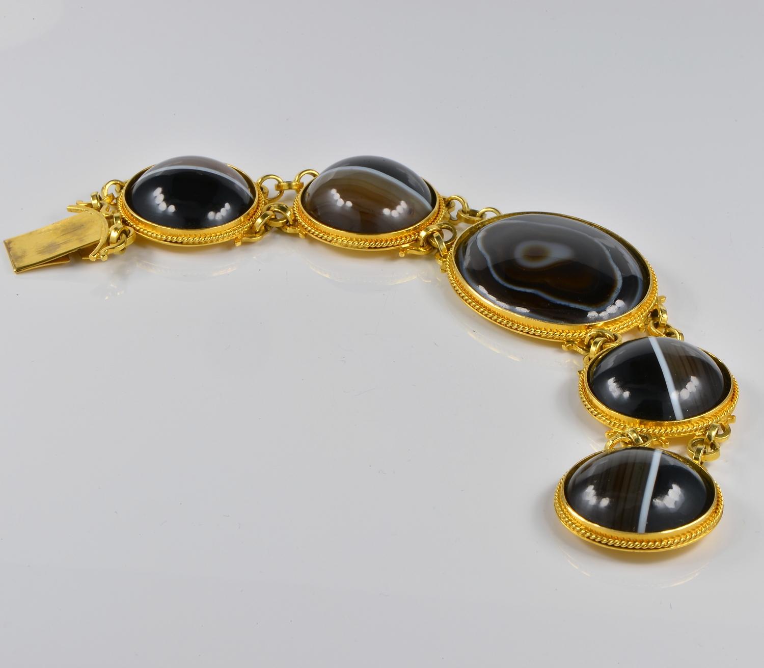 Regency Georgian Black Banded Agate 18 Kt Bracelet For Sale