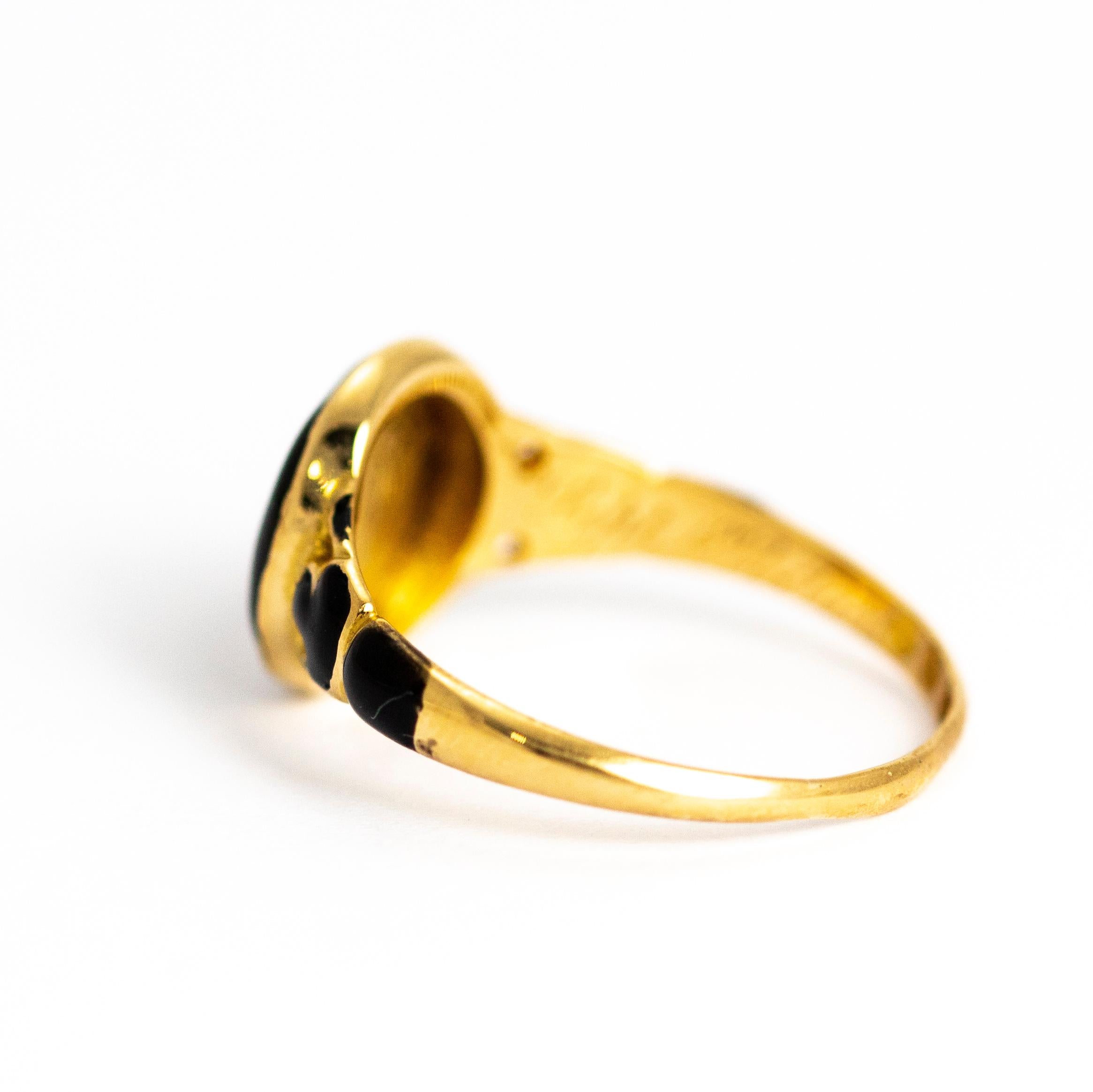 Victorian Black Enamel and Pearl 18 Carat Gold Locket Back Mourning Ring In Good Condition In Chipping Campden, GB
