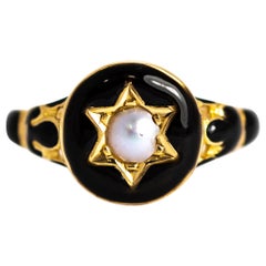 Victorian Black Enamel and Pearl 18 Carat Gold Locket Back Mourning Ring