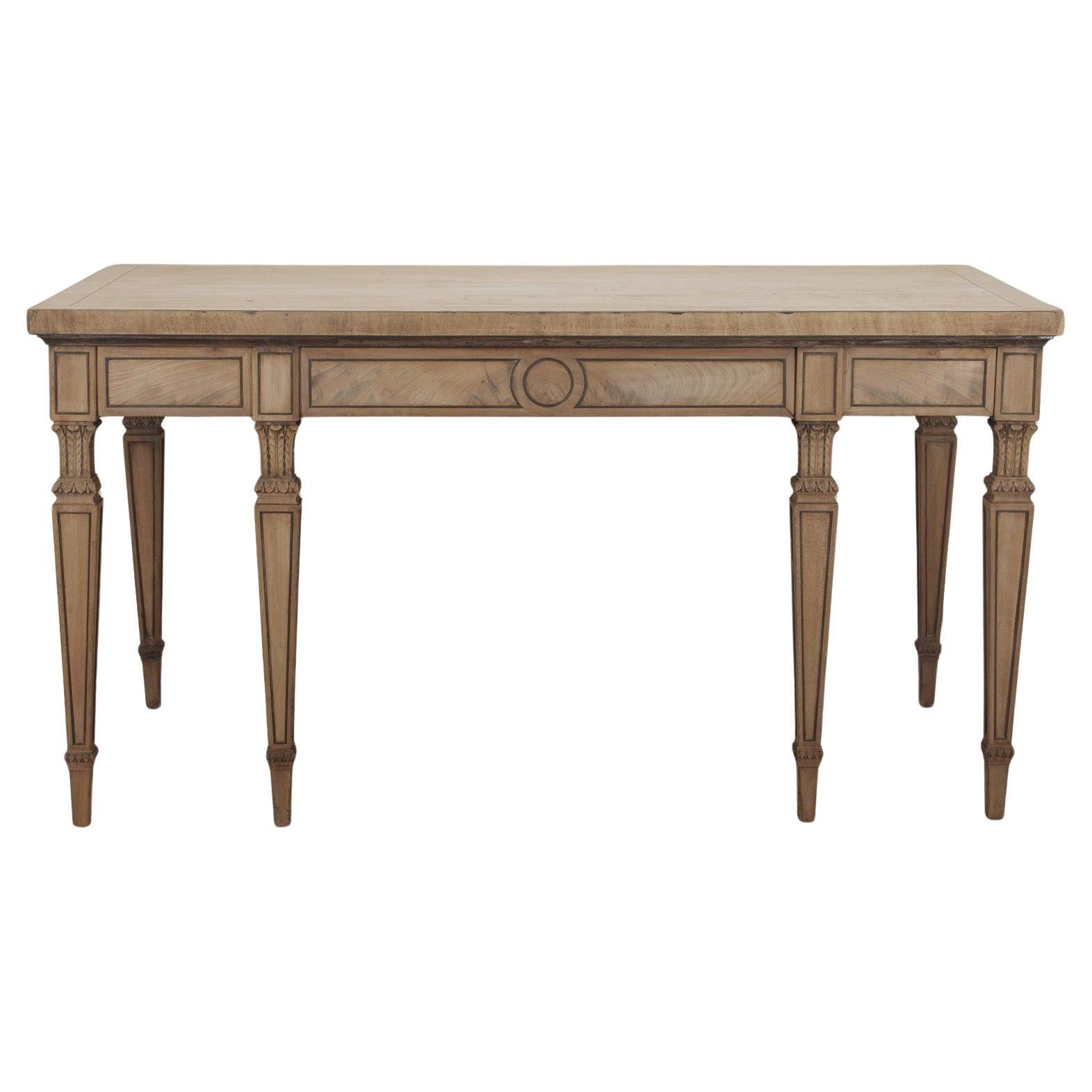 Consola Georgiana de Caoba Blanqueada en venta
