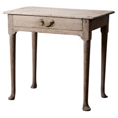 Buffet bas géorgien en Oak Oak blanchi, 18e siècle
