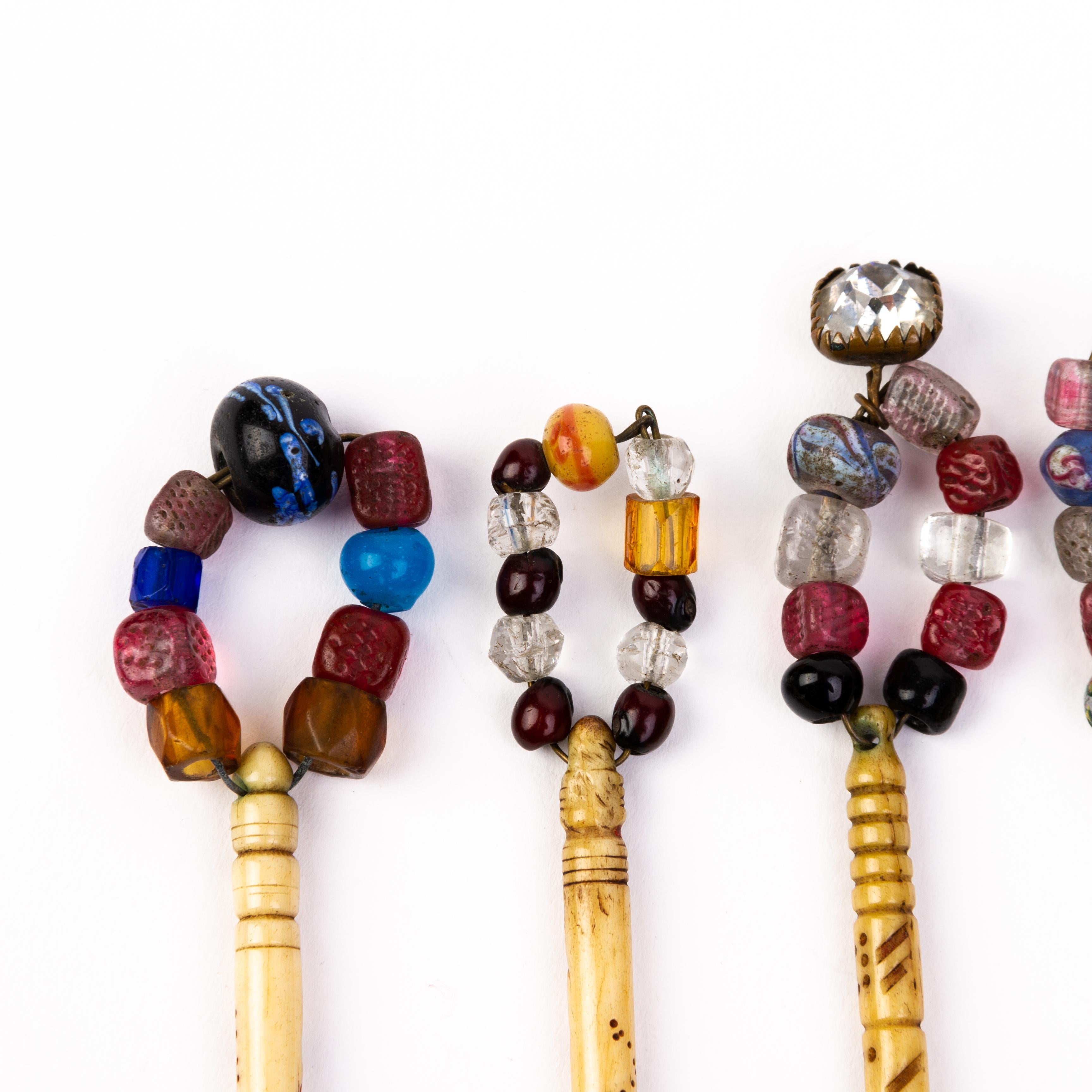 Georgian Bone Lace Bobbins with Glass Beads (x5) In Good Condition In Nottingham, GB