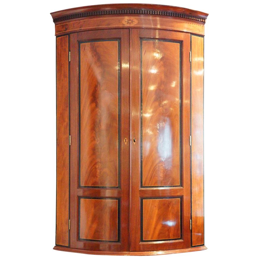 Georgian Bow Front Mahogany Hanging Corner Cabinet