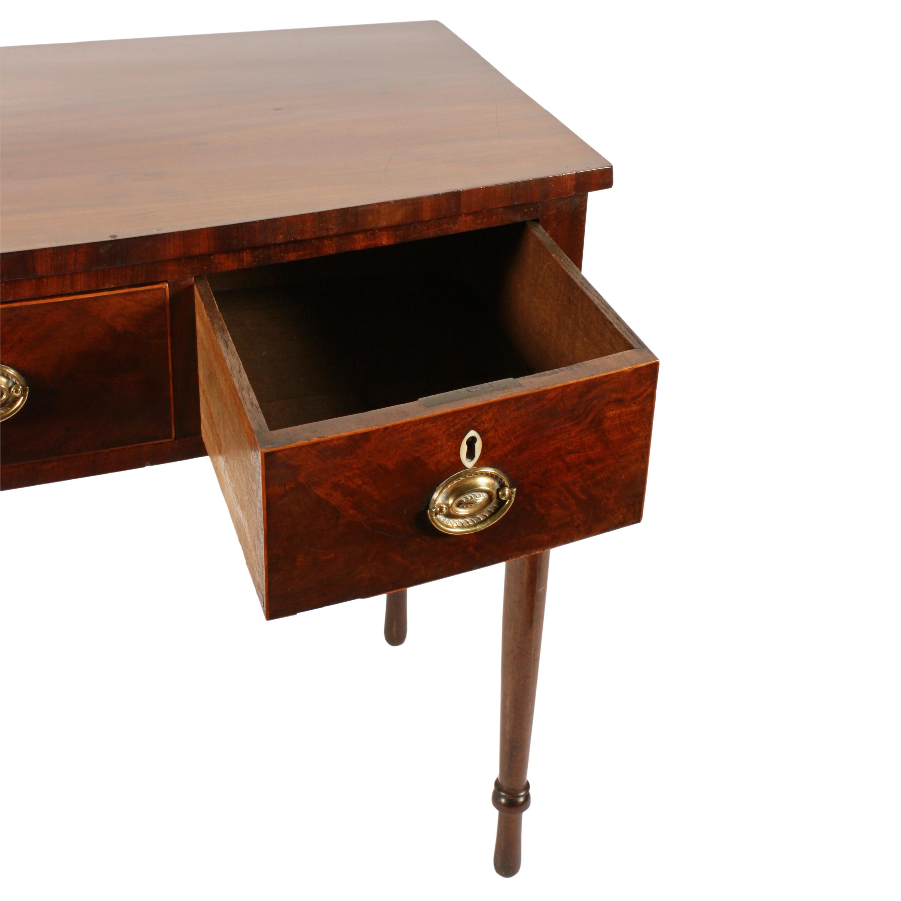 Early 19th Century Georgian Bow Front Side Table For Sale
