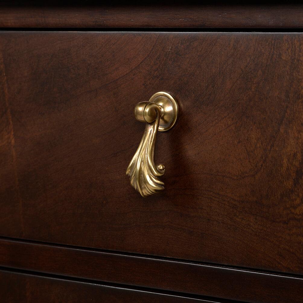 Georgian Bowfront Mahogany Chest In New Condition For Sale In Westwood, NJ