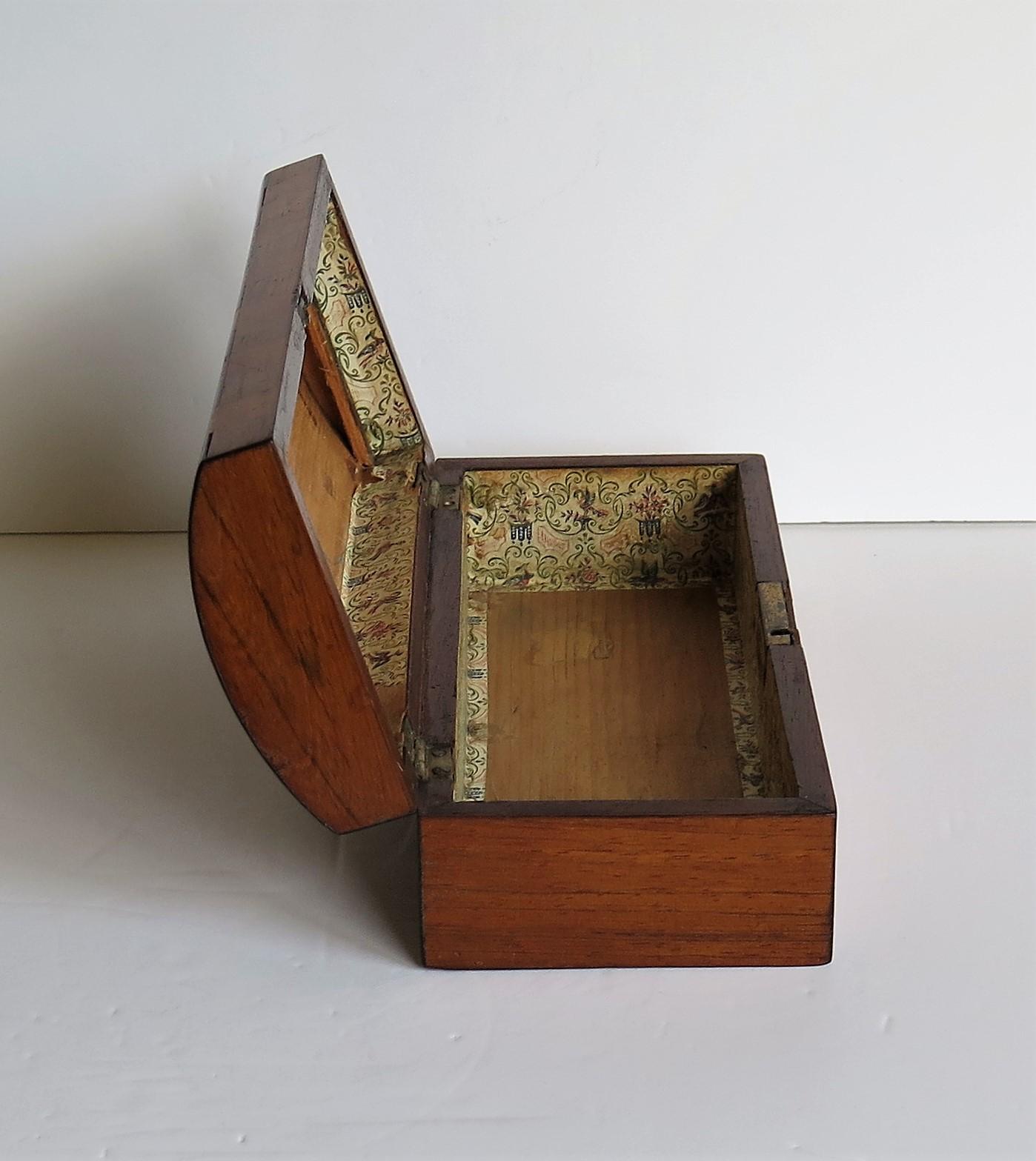 Georgian Box with Domed Lid Cross Banded hardwood, circa 1810 4