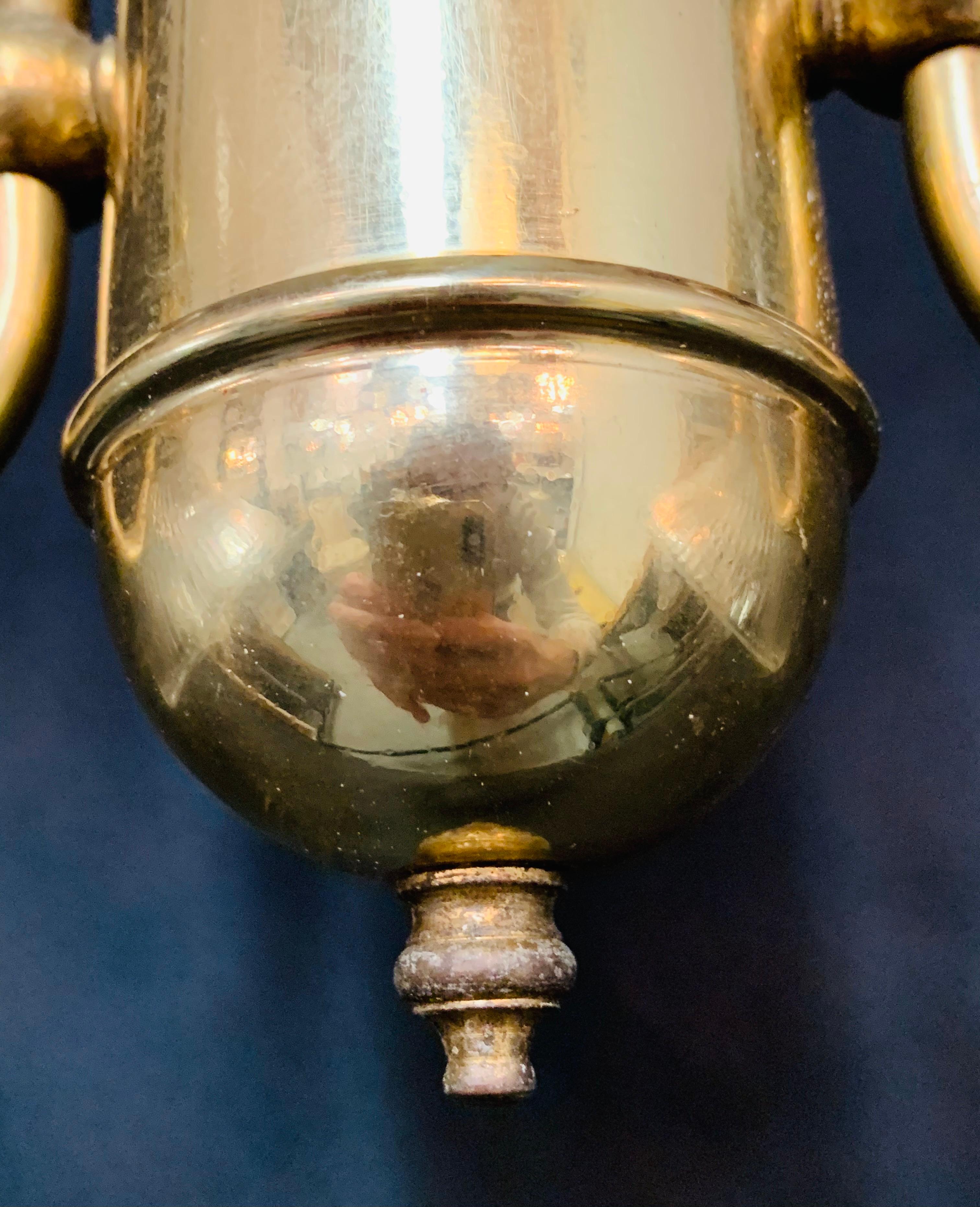 Georgian Brass Two Flared Glass Shades Anhänger oder Kronleuchter im Angebot 5