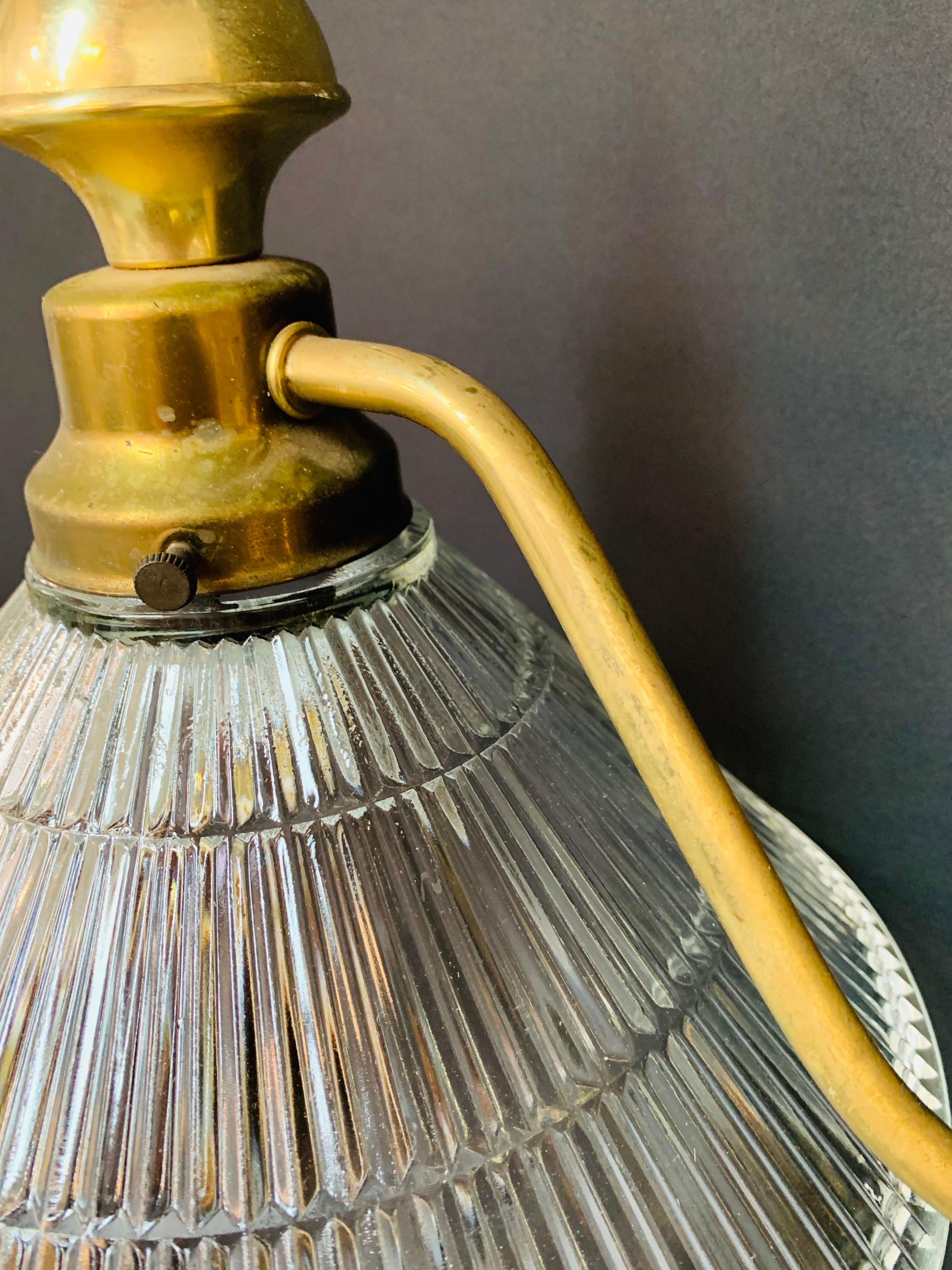 Georgian Brass Two Flared Glass Shades Anhänger oder Kronleuchter im Angebot 3