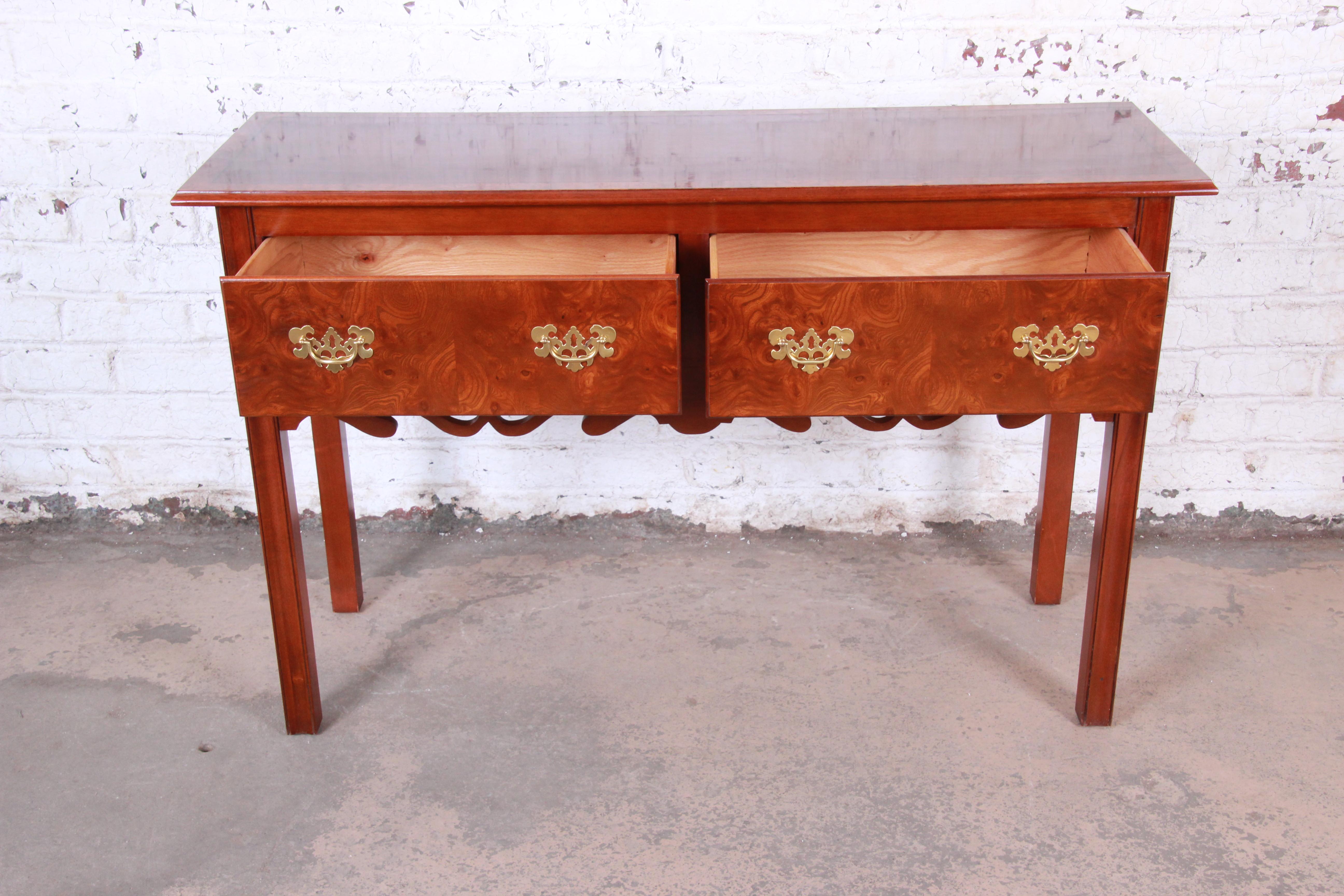 Georgian Burl Wood and Banded Mahogany Credenza or Console Table 1