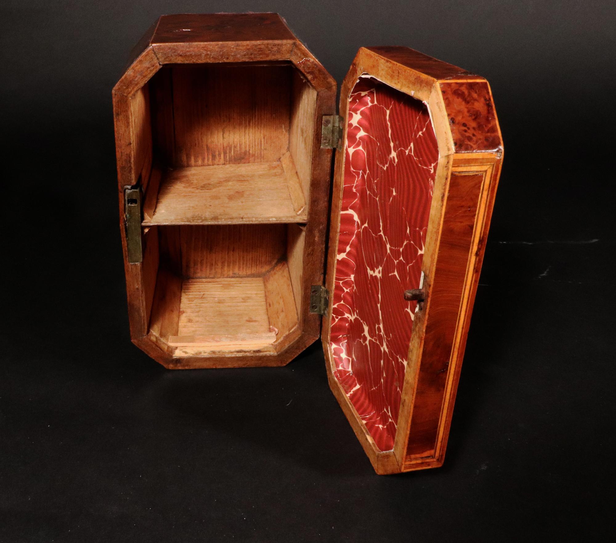 English Georgian Burl Yew and Satinwood Octagonal Tea Caddy with Conch Shell Panels
