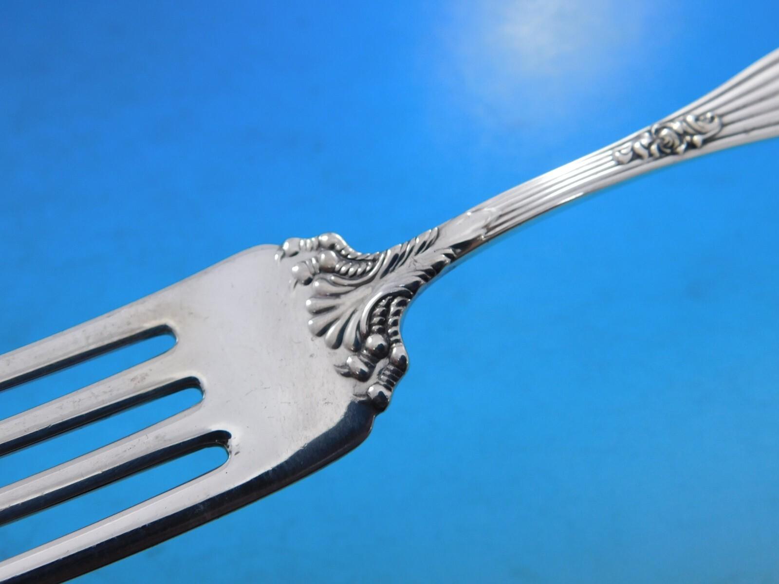 Georgian by Towle Sterling Silver Flatware Set for 12 Service 63 pieces For Sale 3