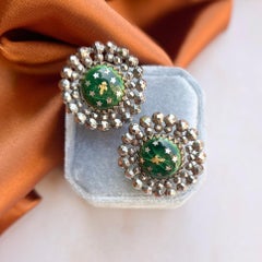 Orecchini a bottone antichi georgiani del 1800 circa in acciaio tagliato e smalto