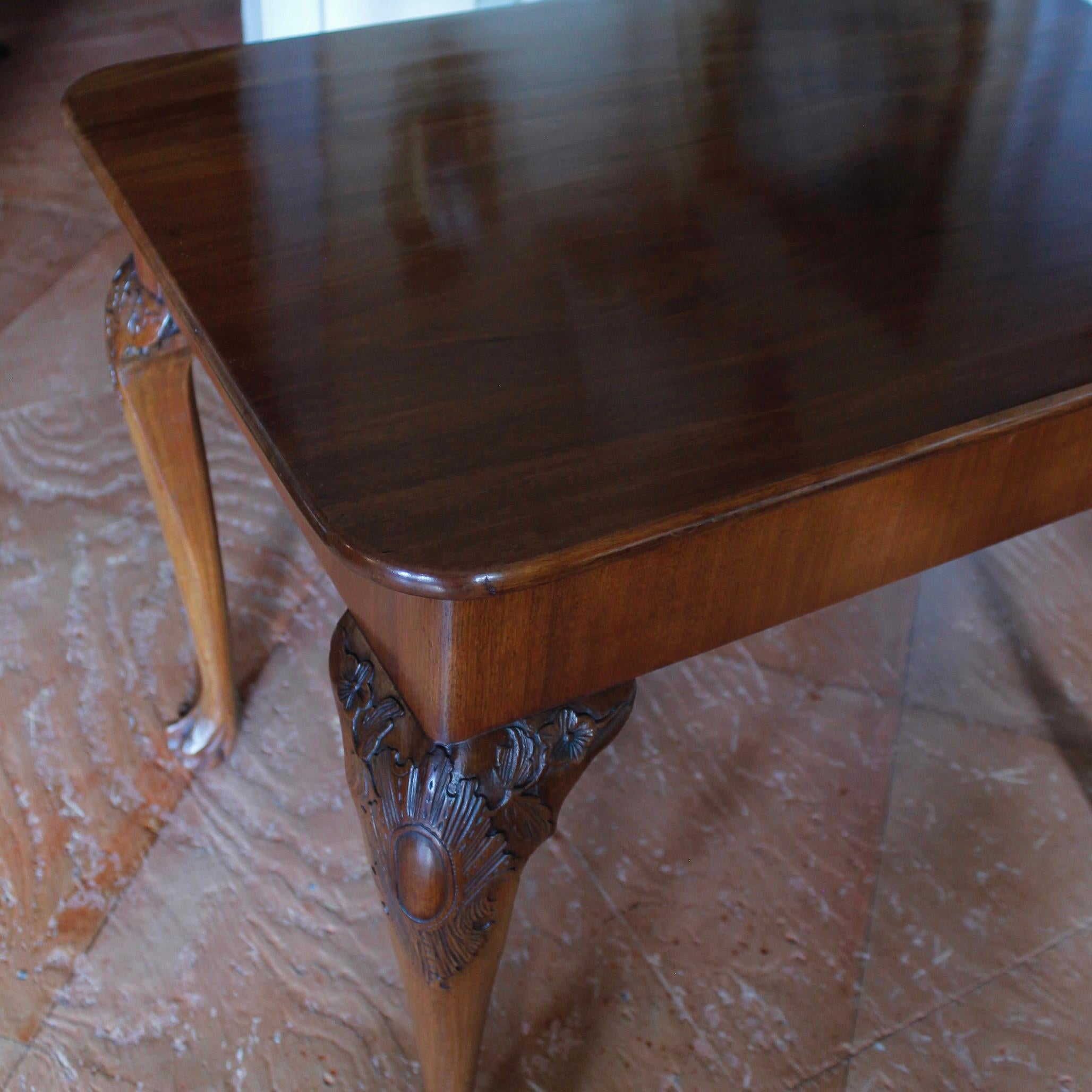Hand-Carved Georgian Carved Center Table Or Console Table, With Hairy Paw Feet For Sale