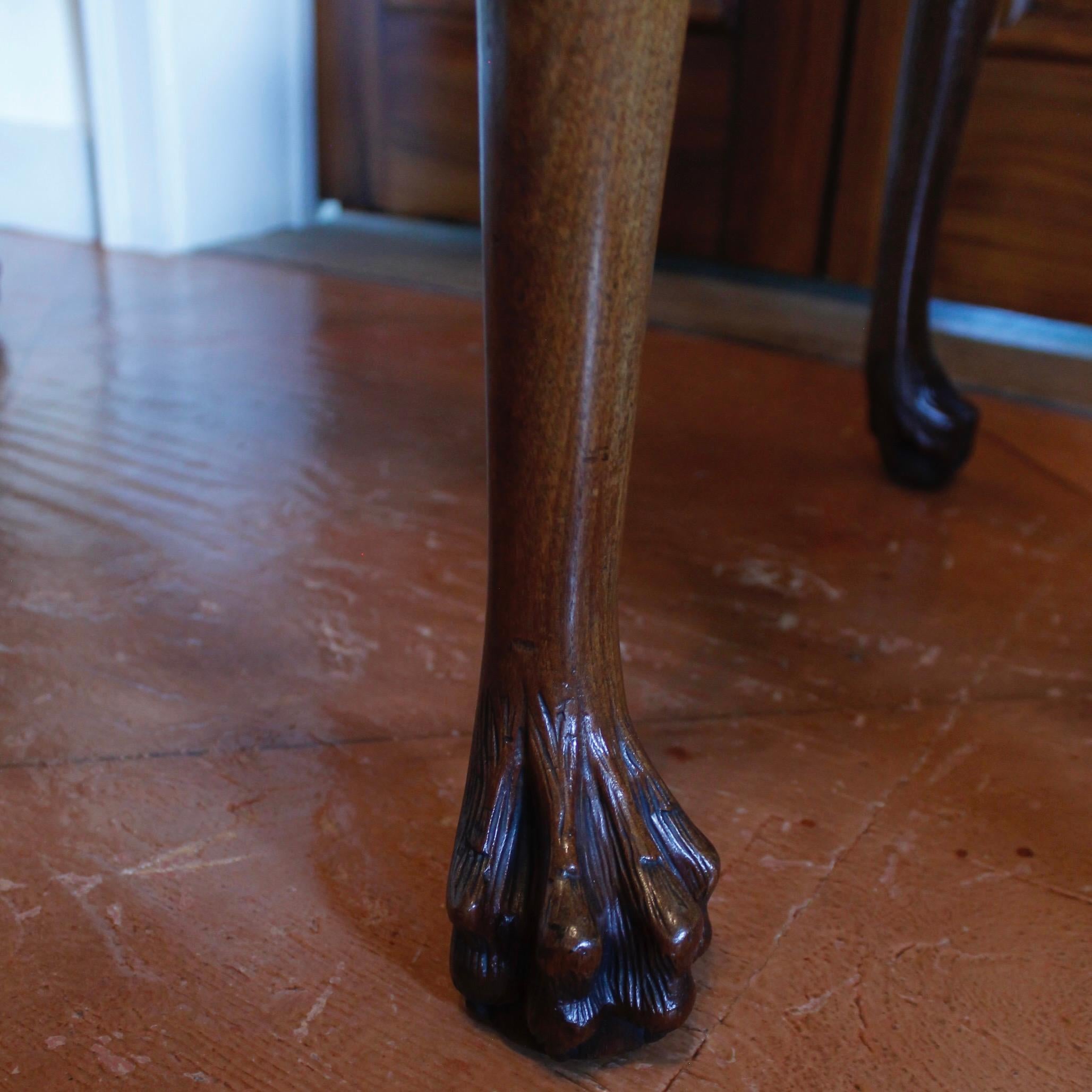 Georgian Carved Center Table Or Console Table, With Hairy Paw Feet For Sale 1