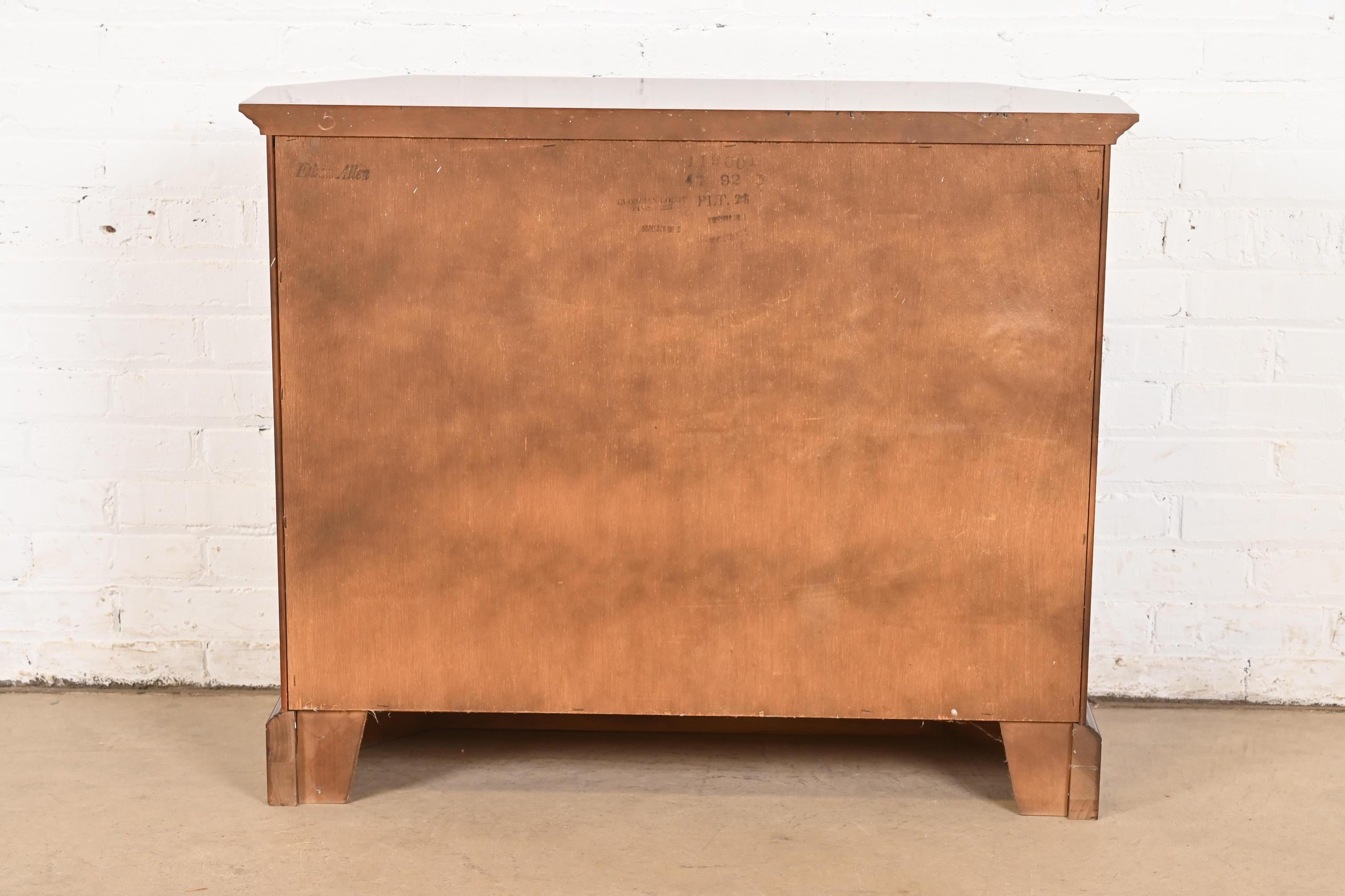 Georgian Carved Cherry Wood Buffet Server or Bar Cabinet, Circa 1960 For Sale 5