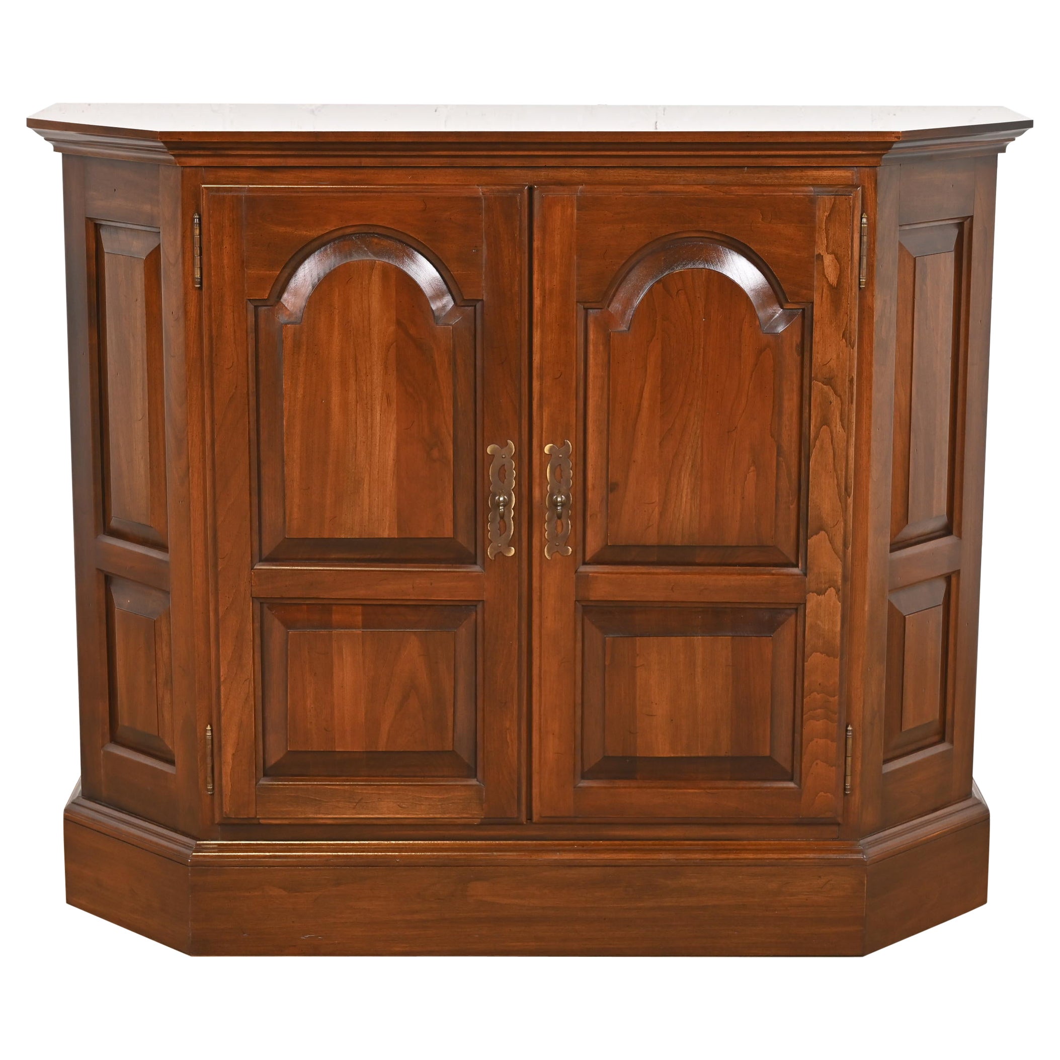 Georgian Carved Cherry Wood Buffet Server or Bar Cabinet, Circa 1960