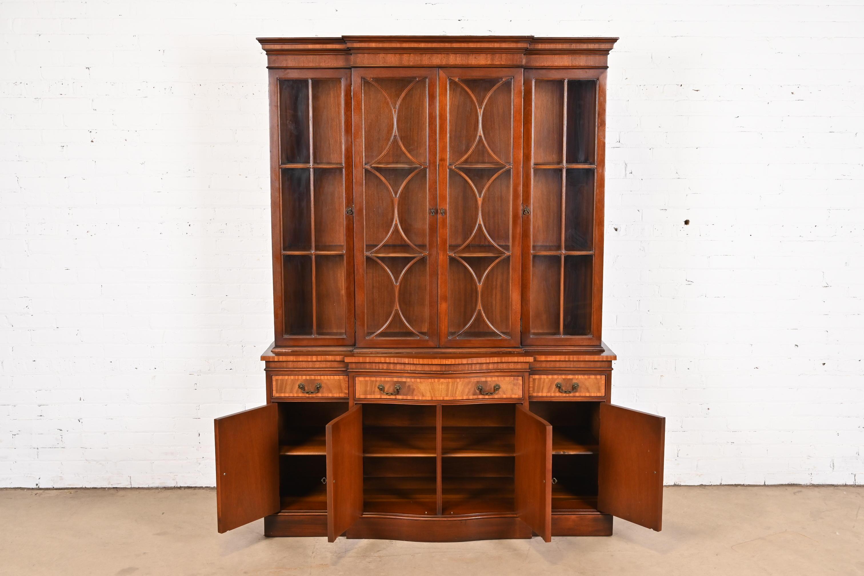 Georgian Carved Flame Mahogany Breakfront Bookcase Cabinet by Fancher, 1940s For Sale 5