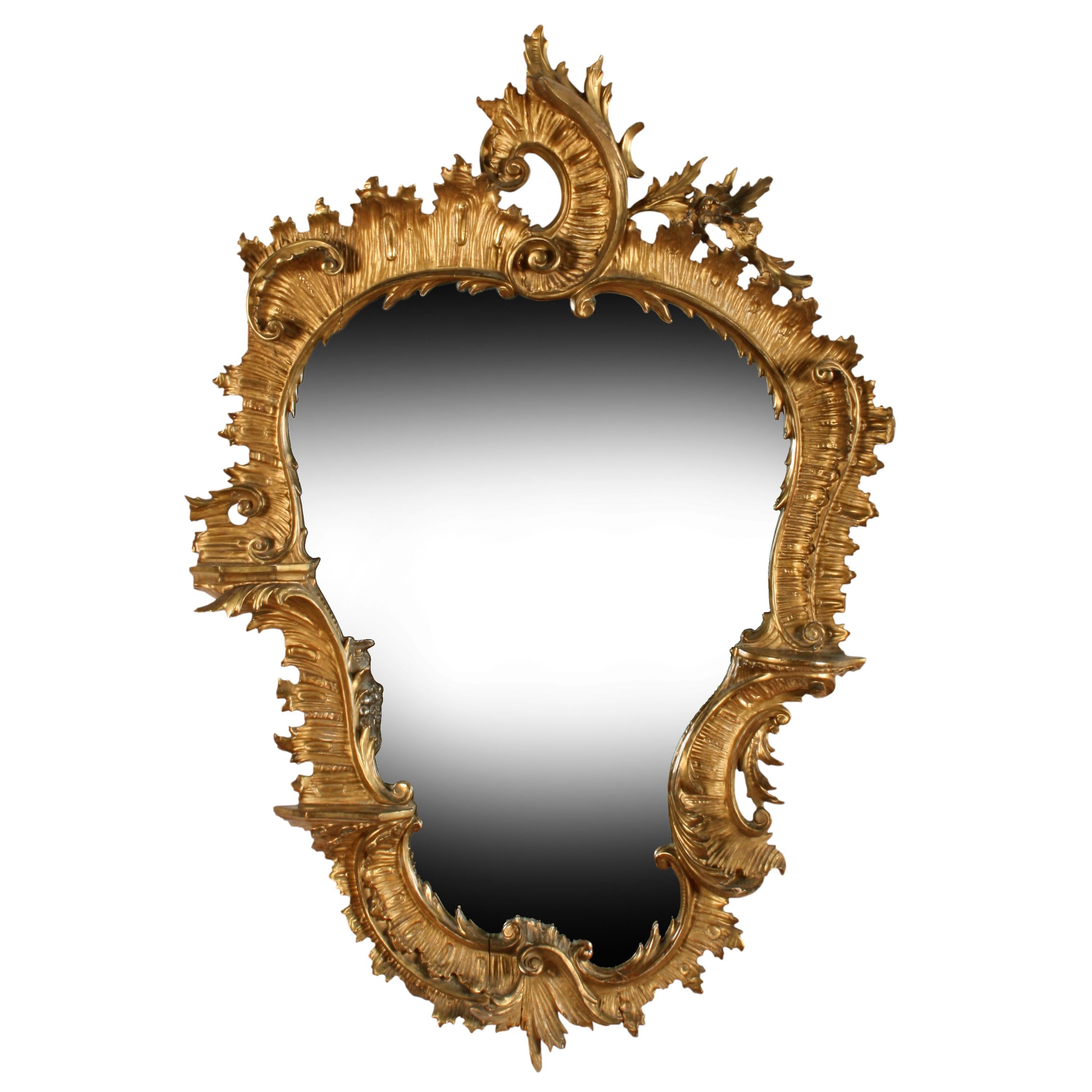 English Georgian Carved Giltwood Mirror For Sale