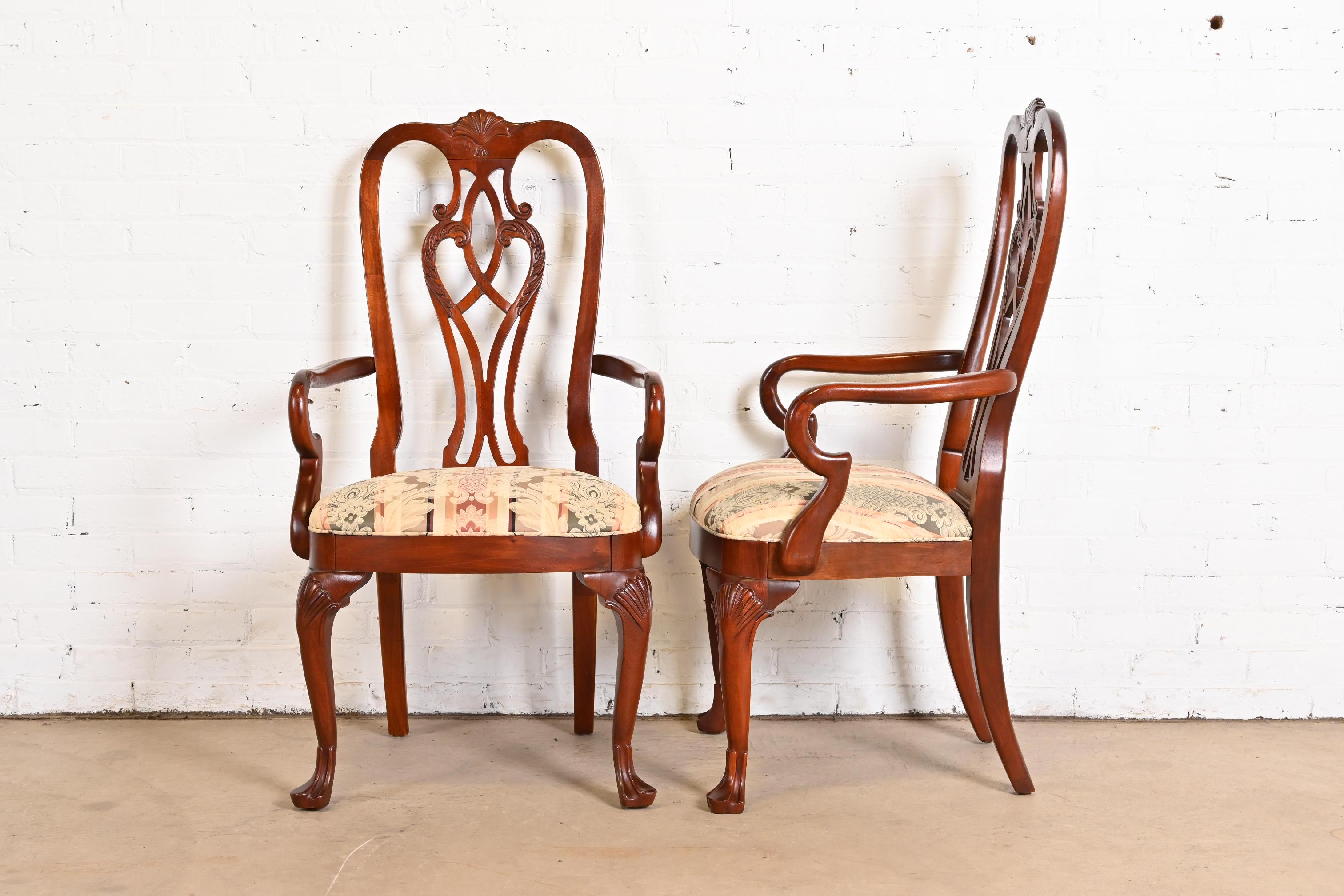 Georgian Carved Mahogany Dining Chairs, Set of Eight For Sale 5