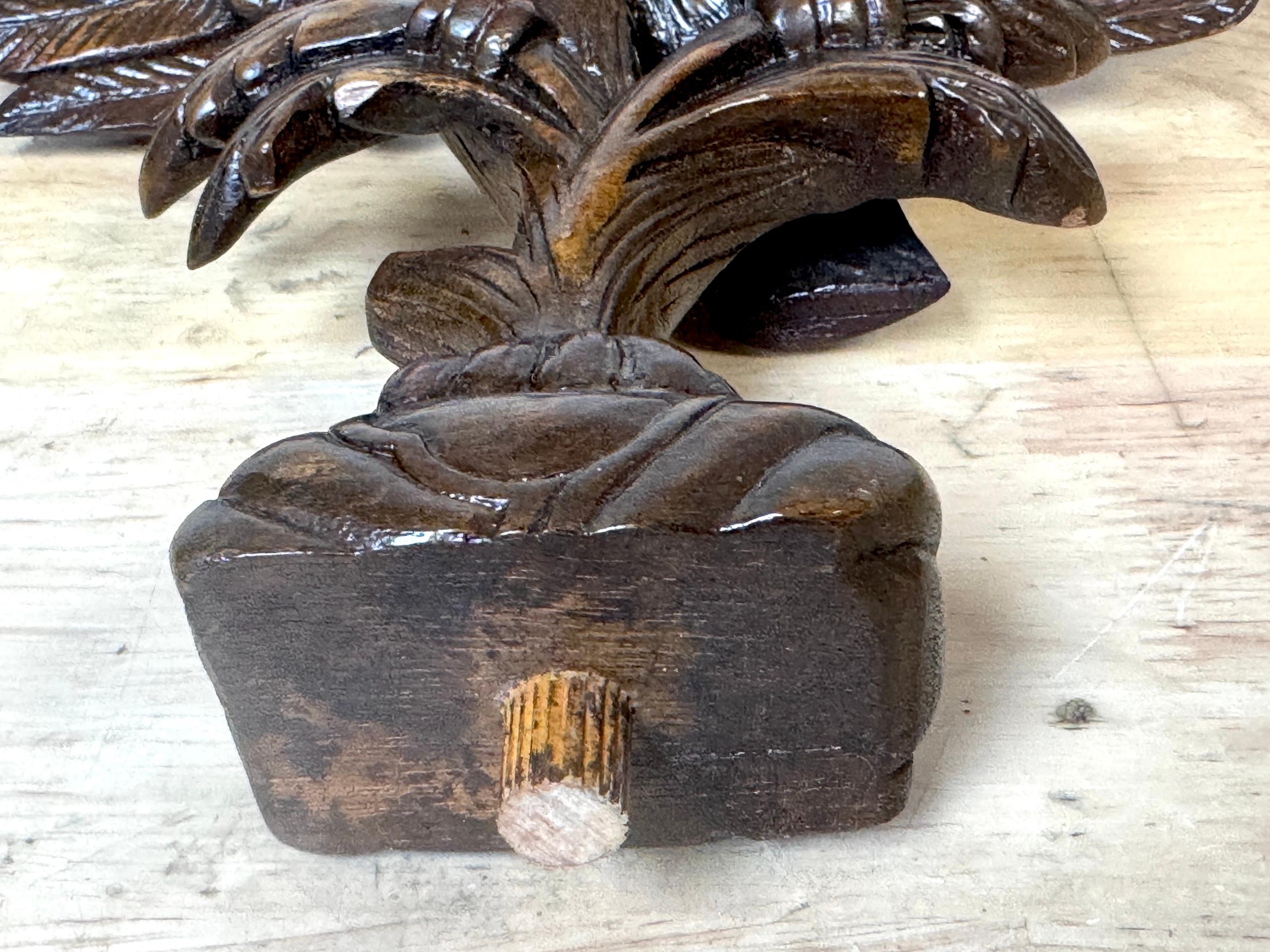 Georgian Carved Mahogany Eagle Ornament, in the Manner of Thomas Chippendale For Sale 8