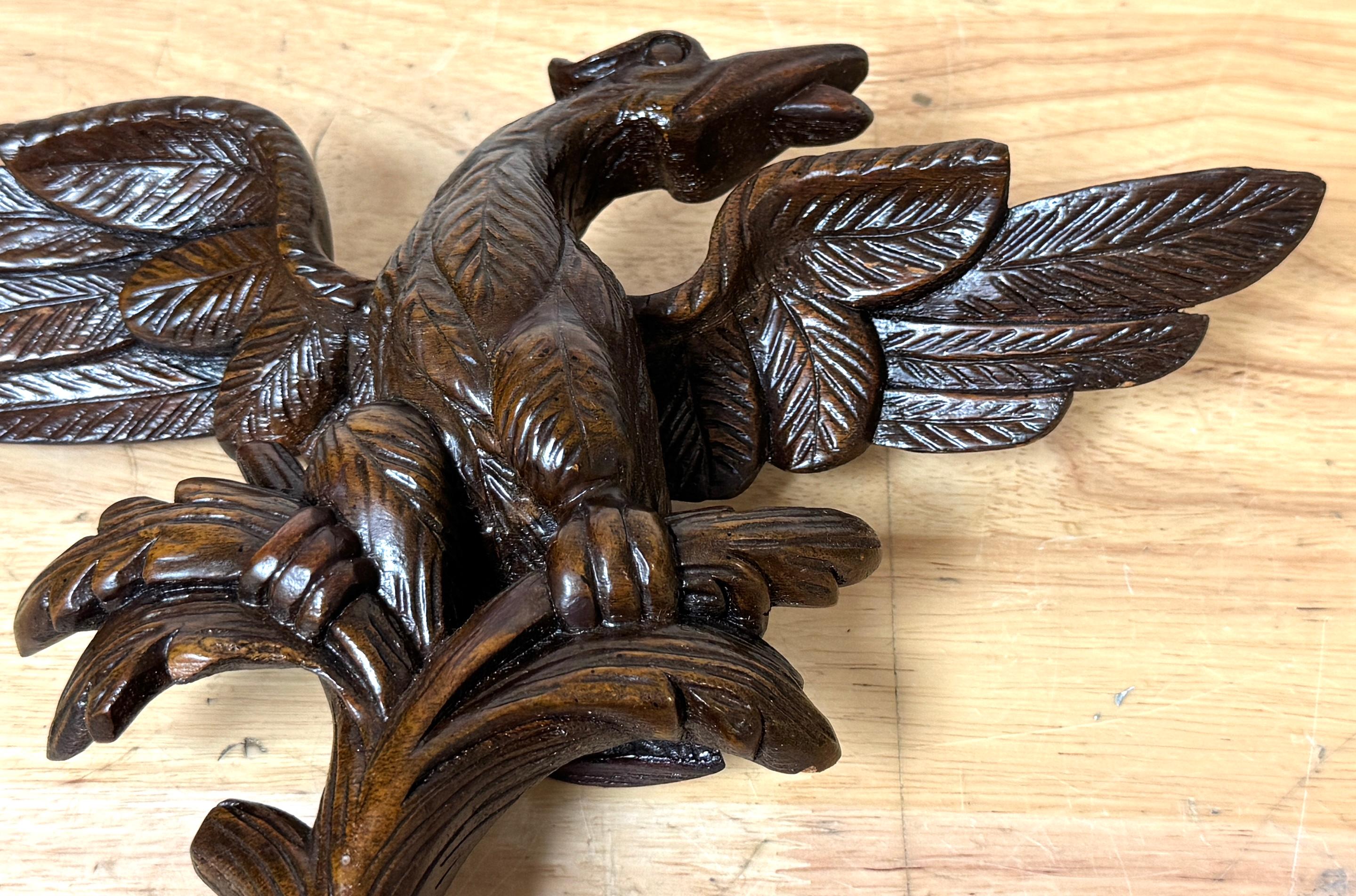Georgian Carved Mahogany Eagle Ornament, in the Manner of Thomas Chippendale For Sale 9