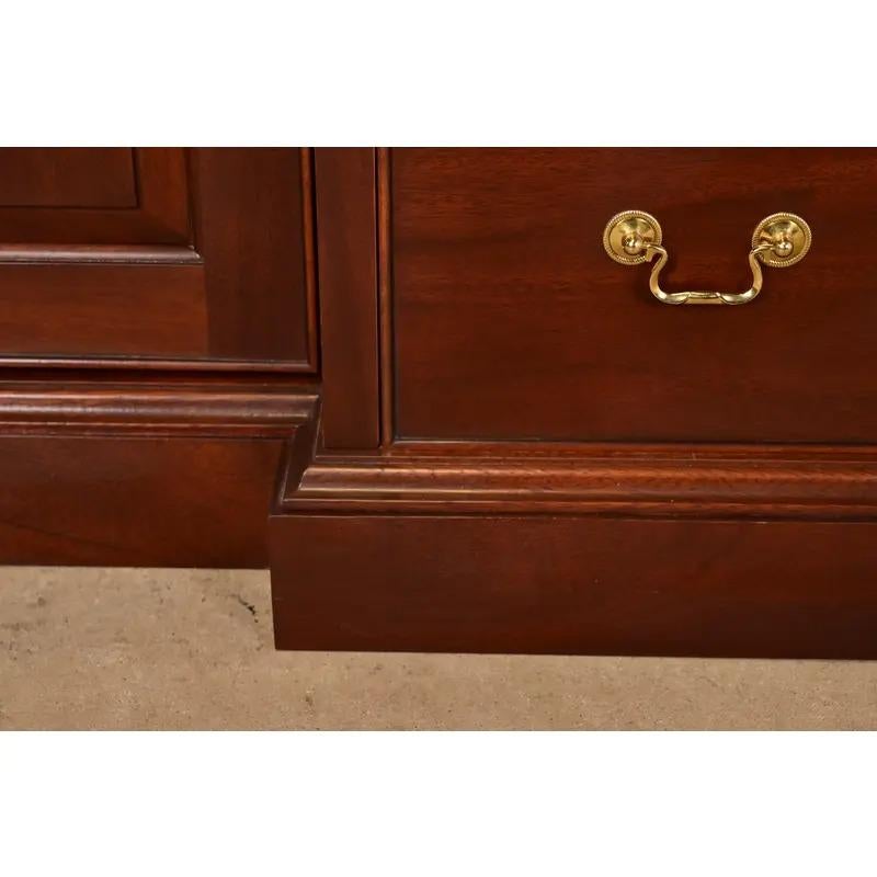 Georgian Carved Mahogany Lighted Breakfront Bookcase Cabinet by Craftique For Sale 4