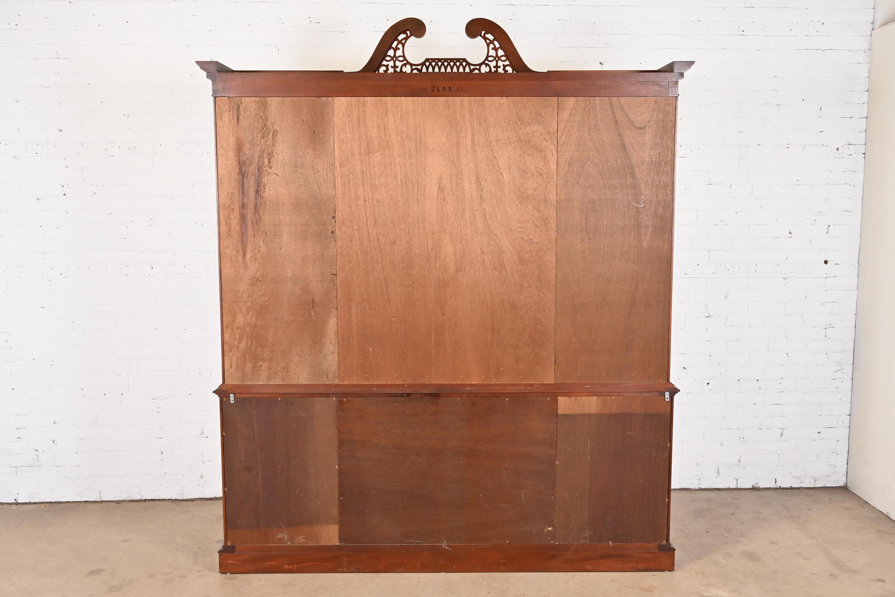 Georgian Carved Mahogany Lighted Breakfront Bookcase Cabinet by Craftique 8