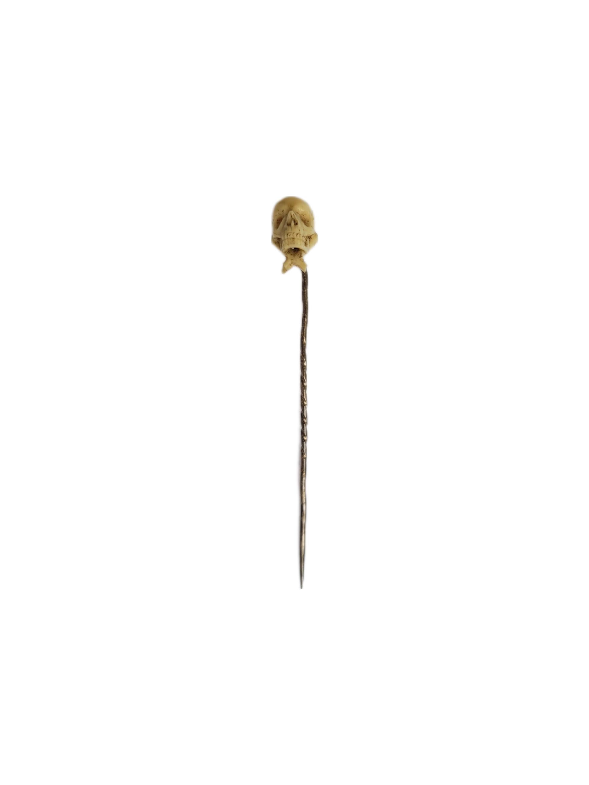 Georgian Carved Memento Mori Skull Stick Pin For Sale 2