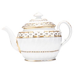 Antique Georgian Chamberlain Worcester English Porcelain Teapot ca. 1800