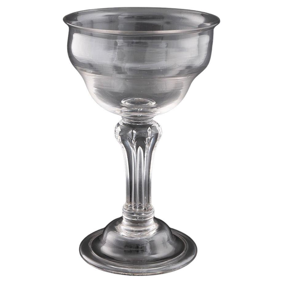 Copa de champán georgiana con tallo de pedestal c1740
