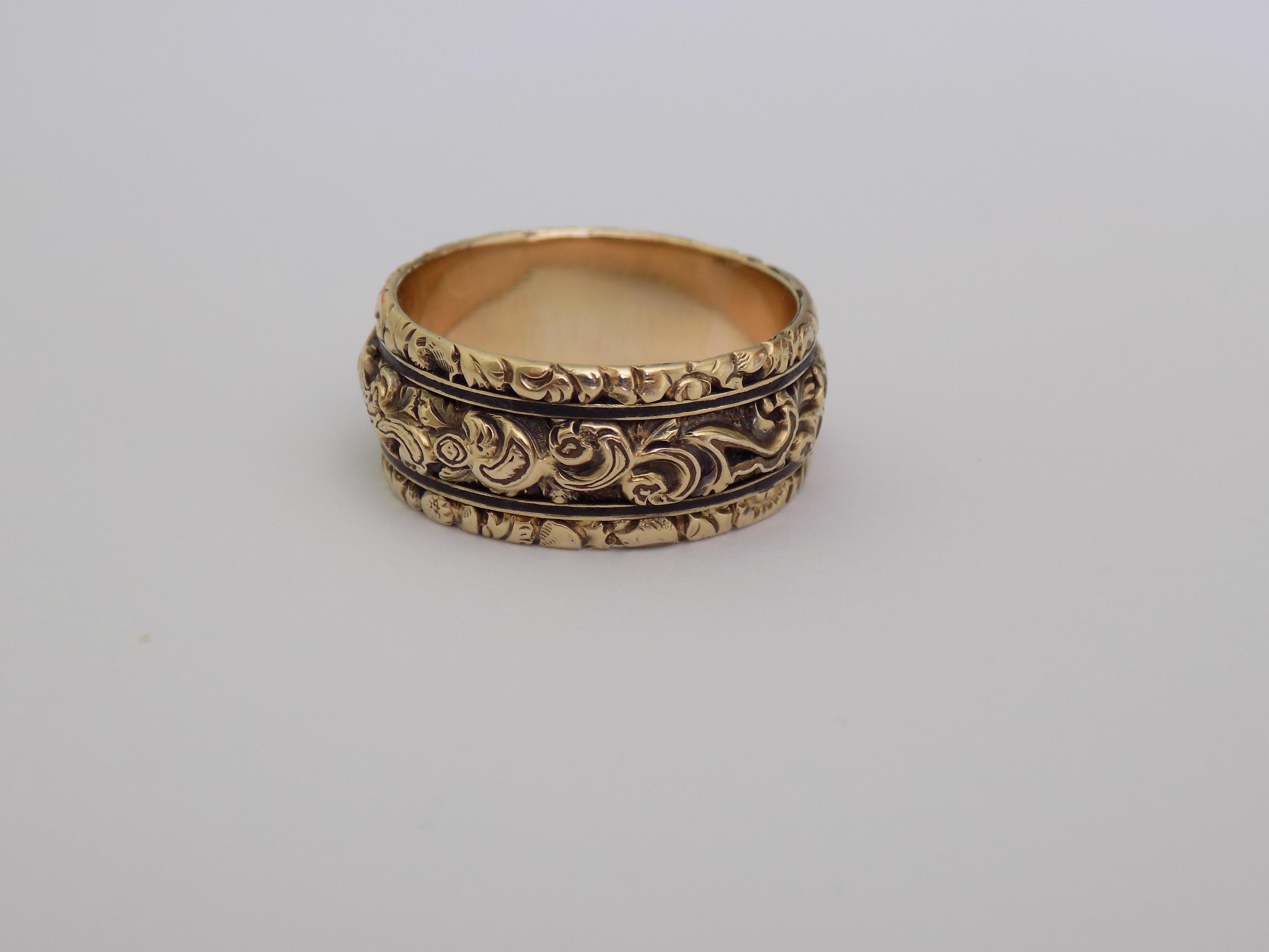 Women's Georgian Chased 18 Karat Gold Locket Band Ring For Sale